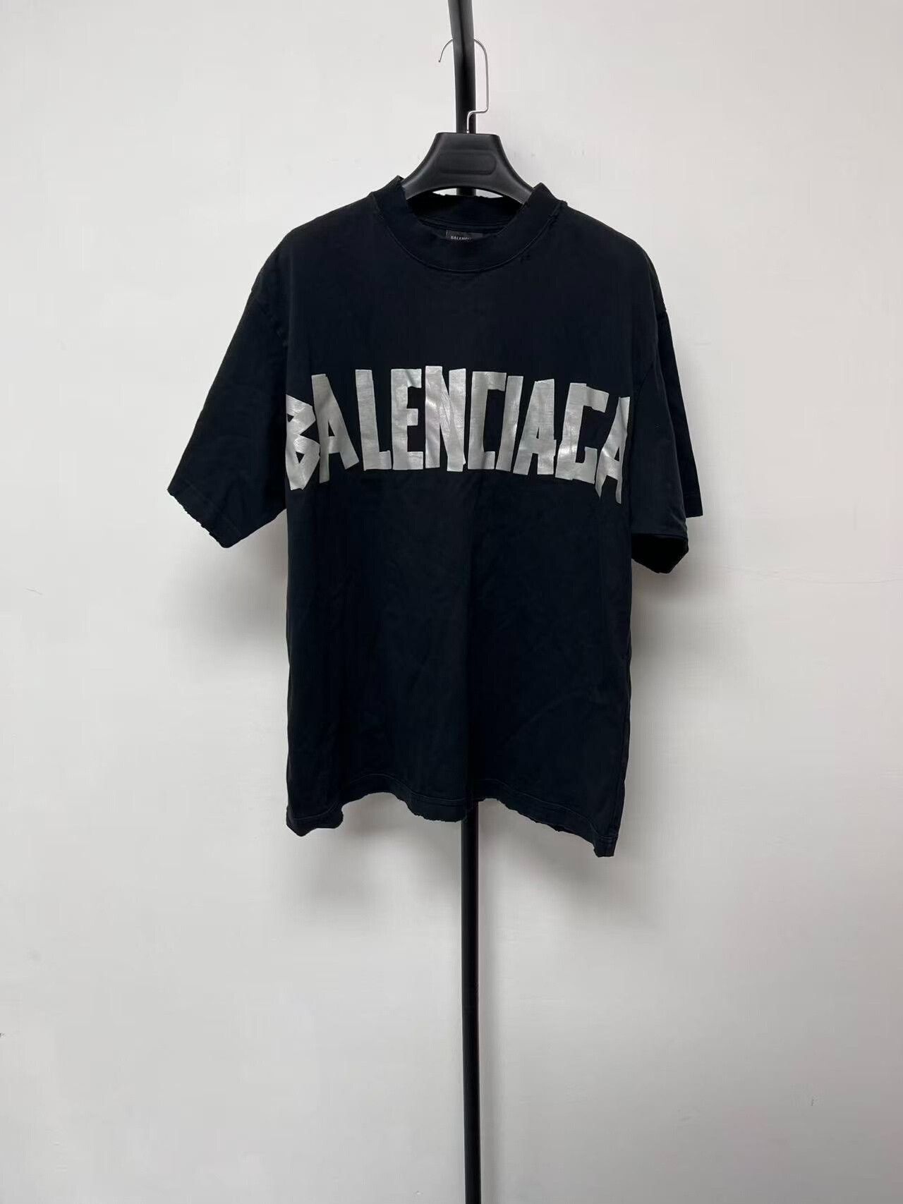Balenciaga Balenciaga New Tape Print Short Sleeve T-Shirt Size S / US 4 / IT 40 - 1 Thumbnail