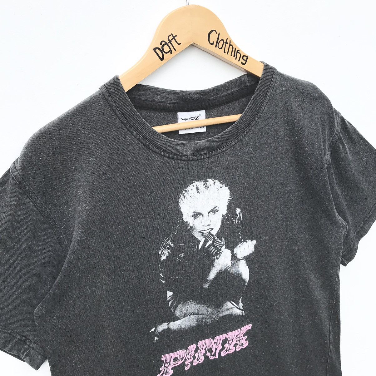 Band Tees Vintage Pink American Singer Songwriter Tee Sun Faded Size US S / EU 44-46 / 1 - 4 Thumbnail