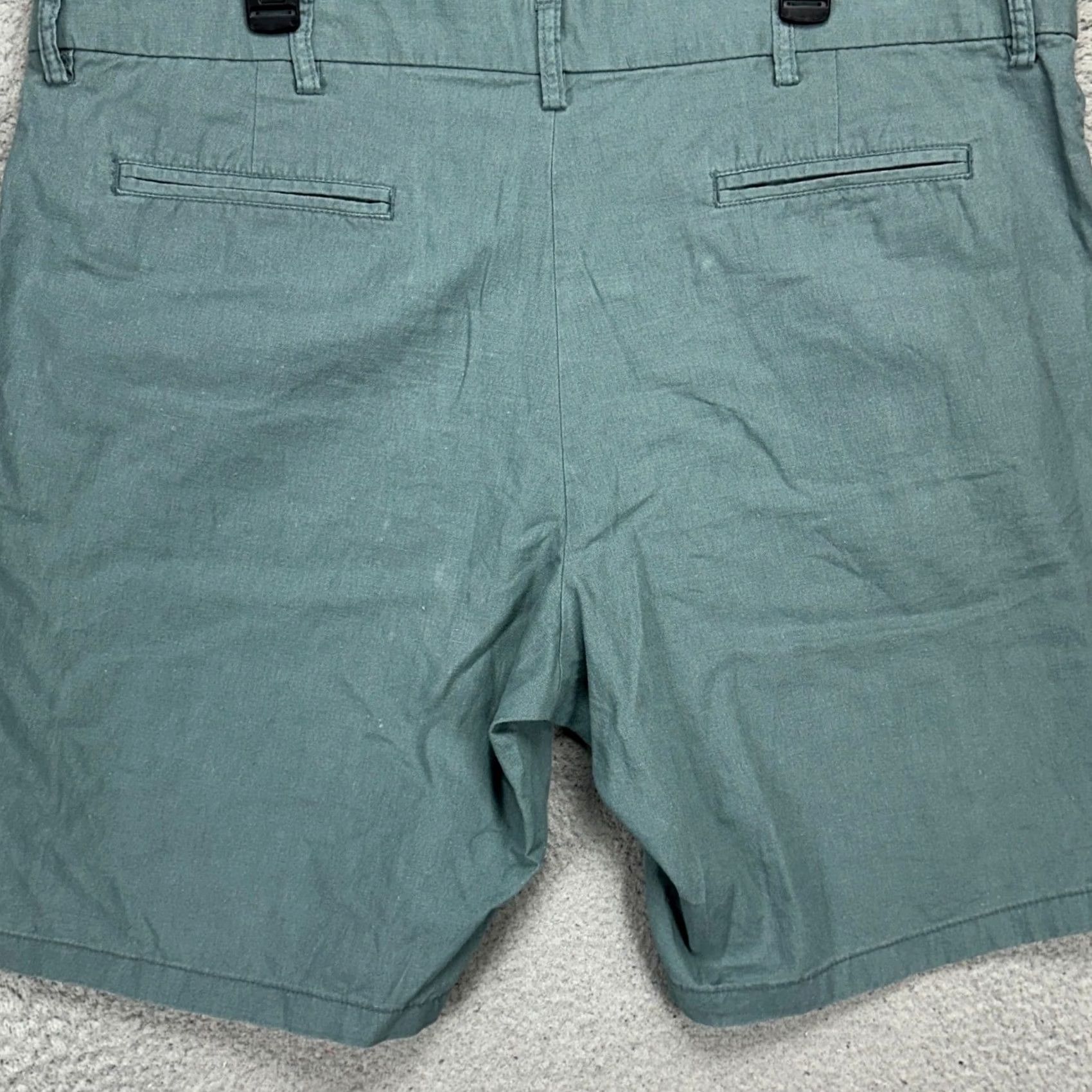 Old Navy Old Navy Mens Green Khaki Shorts 40 Slim Linen Blend Flat Front Casual Pockets Size US 40 / EU 56 - 2 Thumbnail