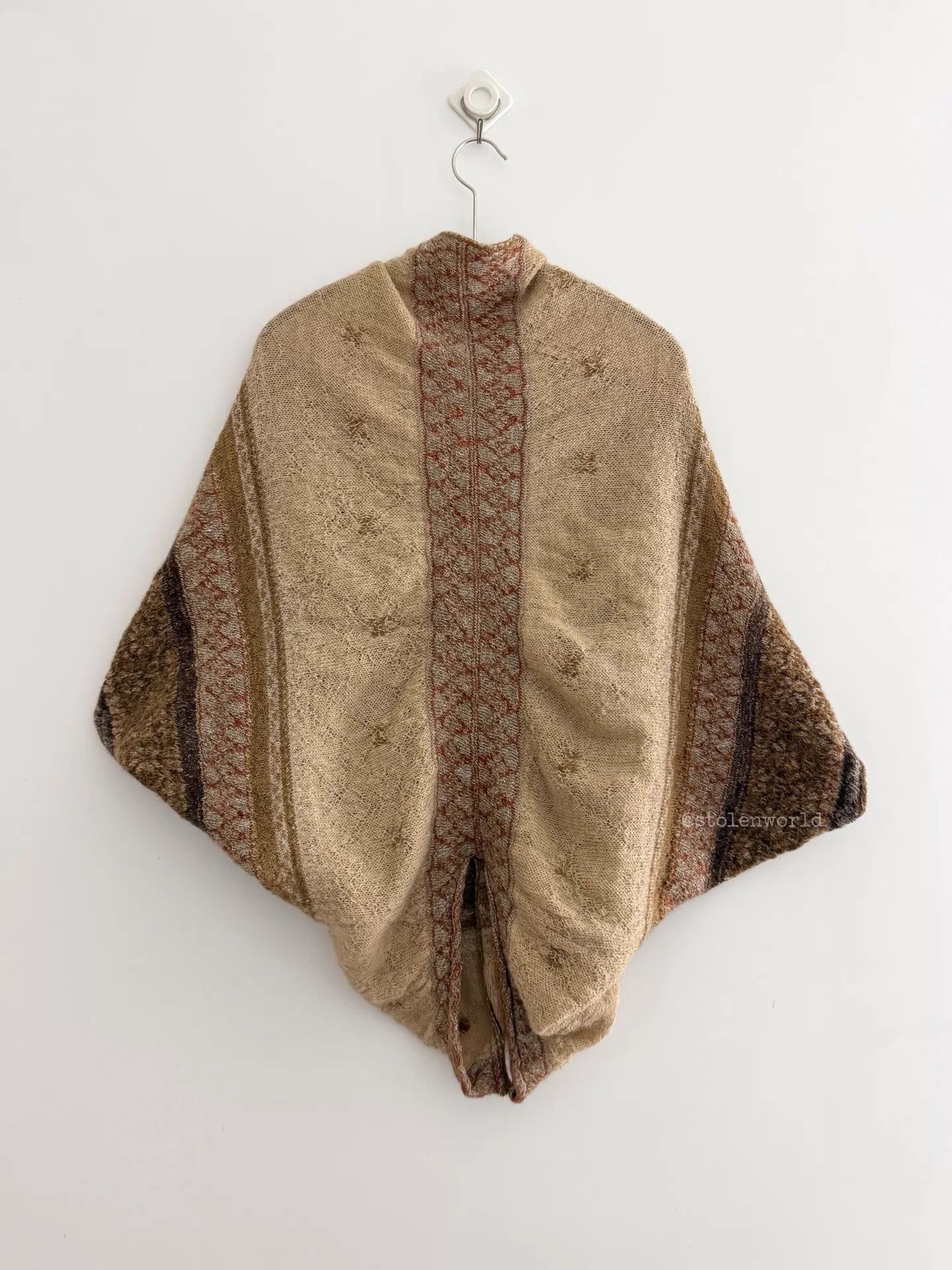 Kapital Kapital Alpaca Blend Ethnic Knit Cape (Size F) Size ONE SIZE - 8 Thumbnail