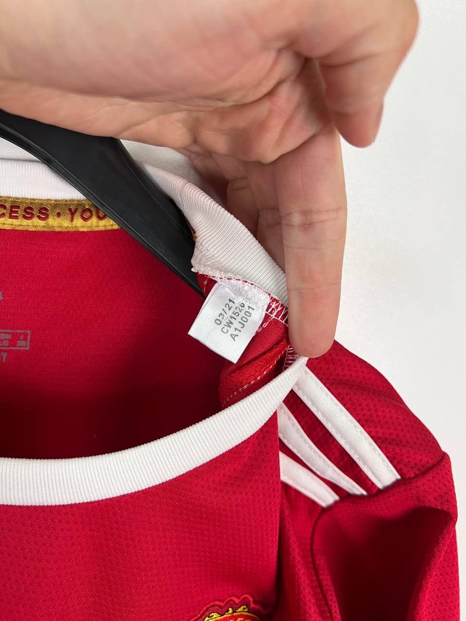 Adidas × Vintage Manchester United Adidas t-shirts size L Size US L / EU 52-54 / 3 - 2 Thumbnail