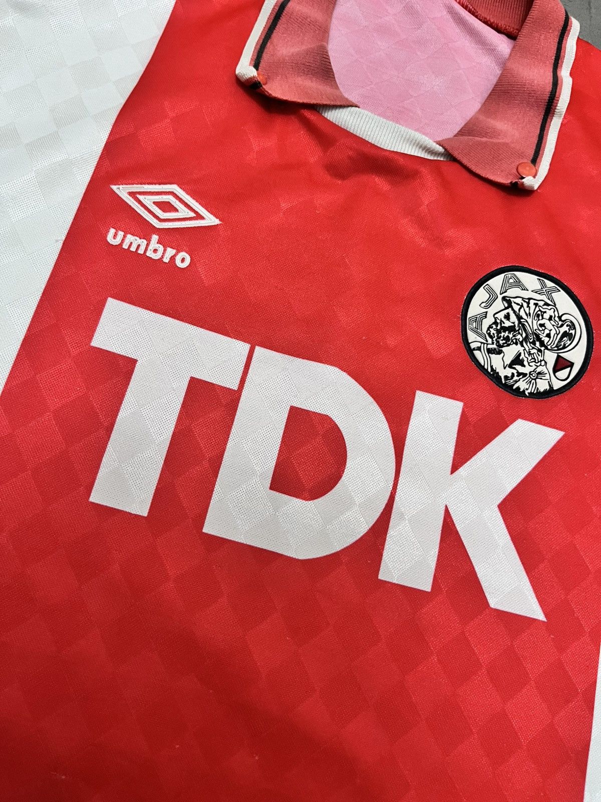 Umbro Rare vintage AJAX 1989/91 home football jersey Size US L / EU 52-54 / 3 - 4 Thumbnail