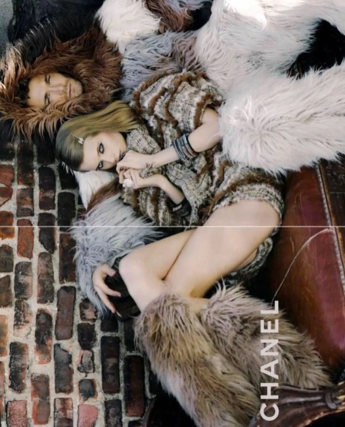 Chanel Chanel - FW2010 - Faux Fur Fantasy -Yeti Boots -Icicle Heels Size US 7 / IT 37 - 19 Thumbnail