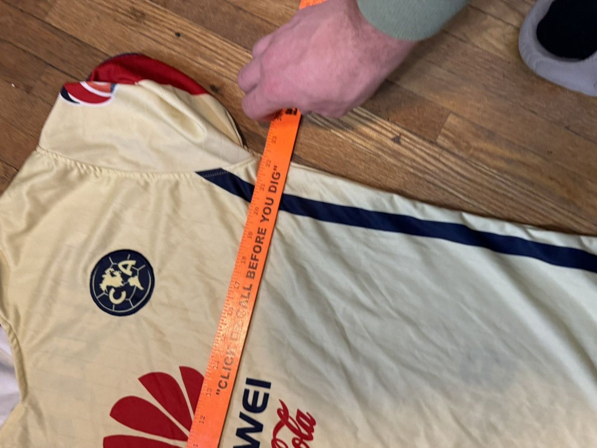 Other Huawei Coca Cola Soccer Cafu Jersey Size US L / EU 52-54 / 3 - 5 Thumbnail