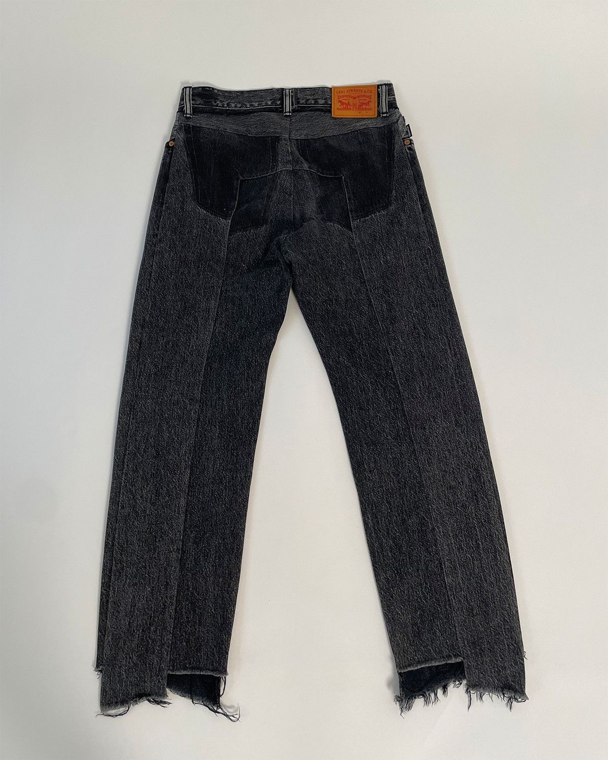 Levi's × Vetements VETEMENTS x LEVI’S SS 17 Restructured Jeans Size US 30 / EU 46 - 6 Thumbnail