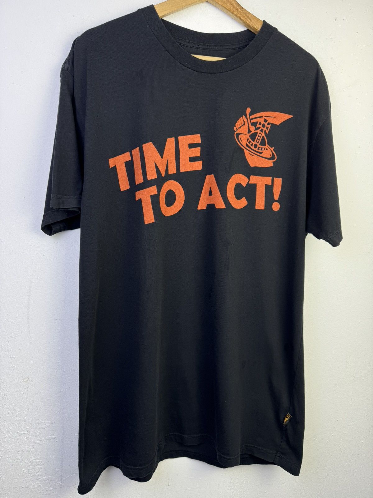 Vivienne Westwood Vivienne Westwood "Time to Act!" t-shirt Size US M / EU 48-50 / 2 - 2 Thumbnail
