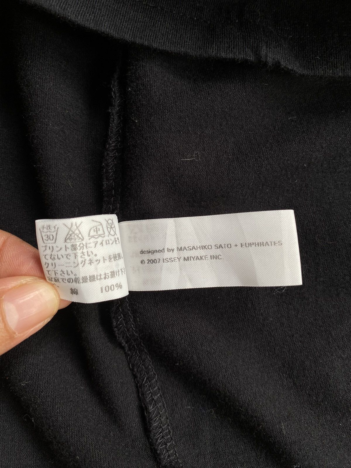 Issey Miyake ISSEY MIYAKE Black Tee with Geometric Print Size S / US 4 / IT 40 - 17 Thumbnail