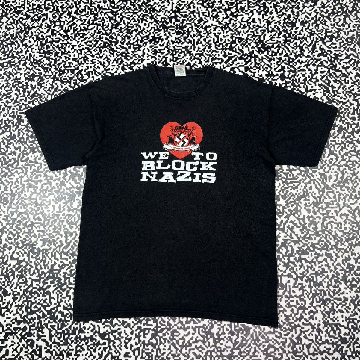 Vintage Vintage Y2K Rare SDAI Block Nazis Italian Antifa Punk Tshirt Size US M / EU 48-50 / 2 - 1 Thumbnail