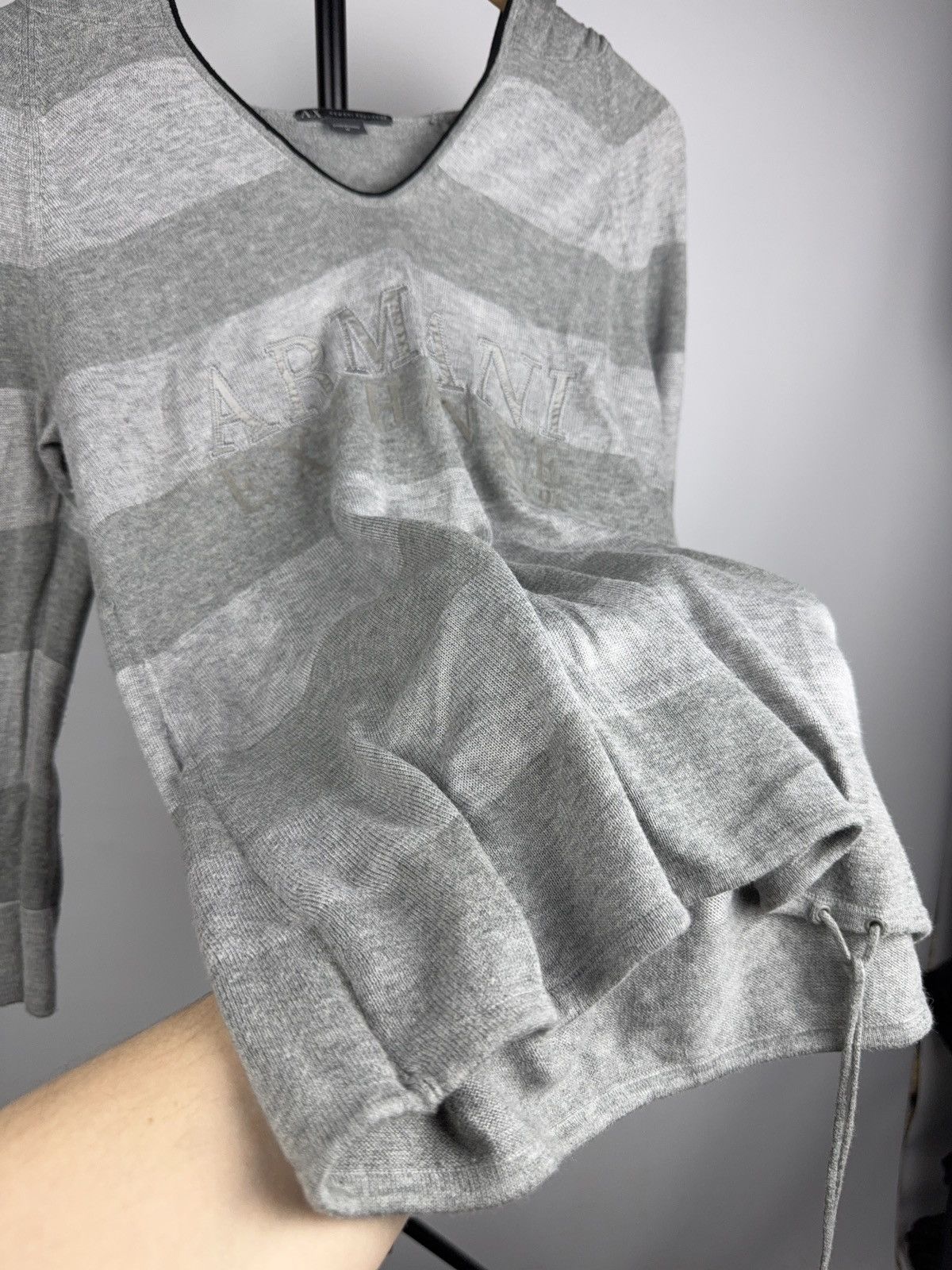 Armani Exchange Luxury Armani Exchange AX V Neck Knit Grey Logo Sweater M Size M / US 6-8 / IT 42-44 - 5 Thumbnail