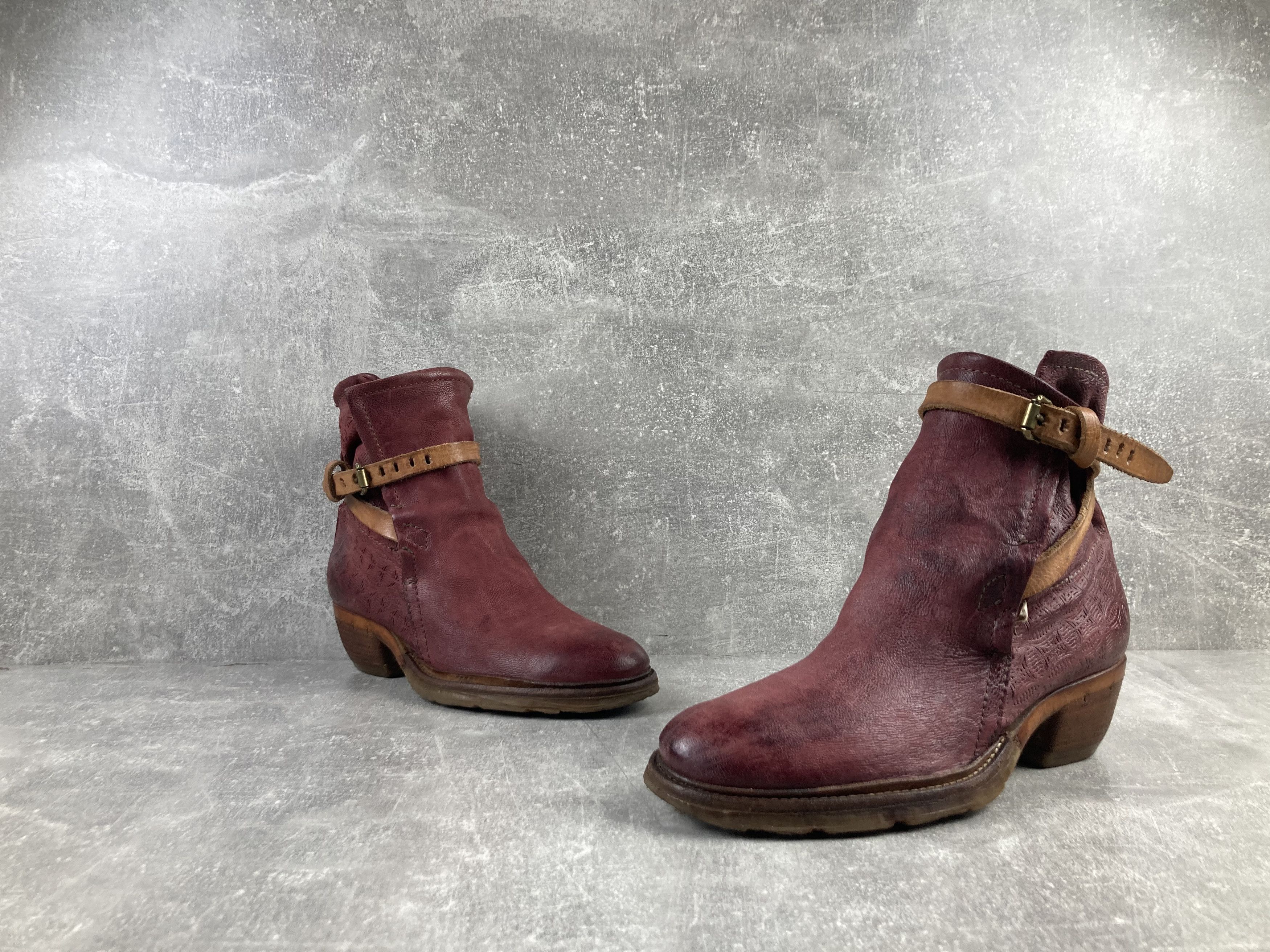A.S.98 A.S.98 red avant garde 00s leather high belted heel boots Size US 8 / IT 38 - 3 Thumbnail