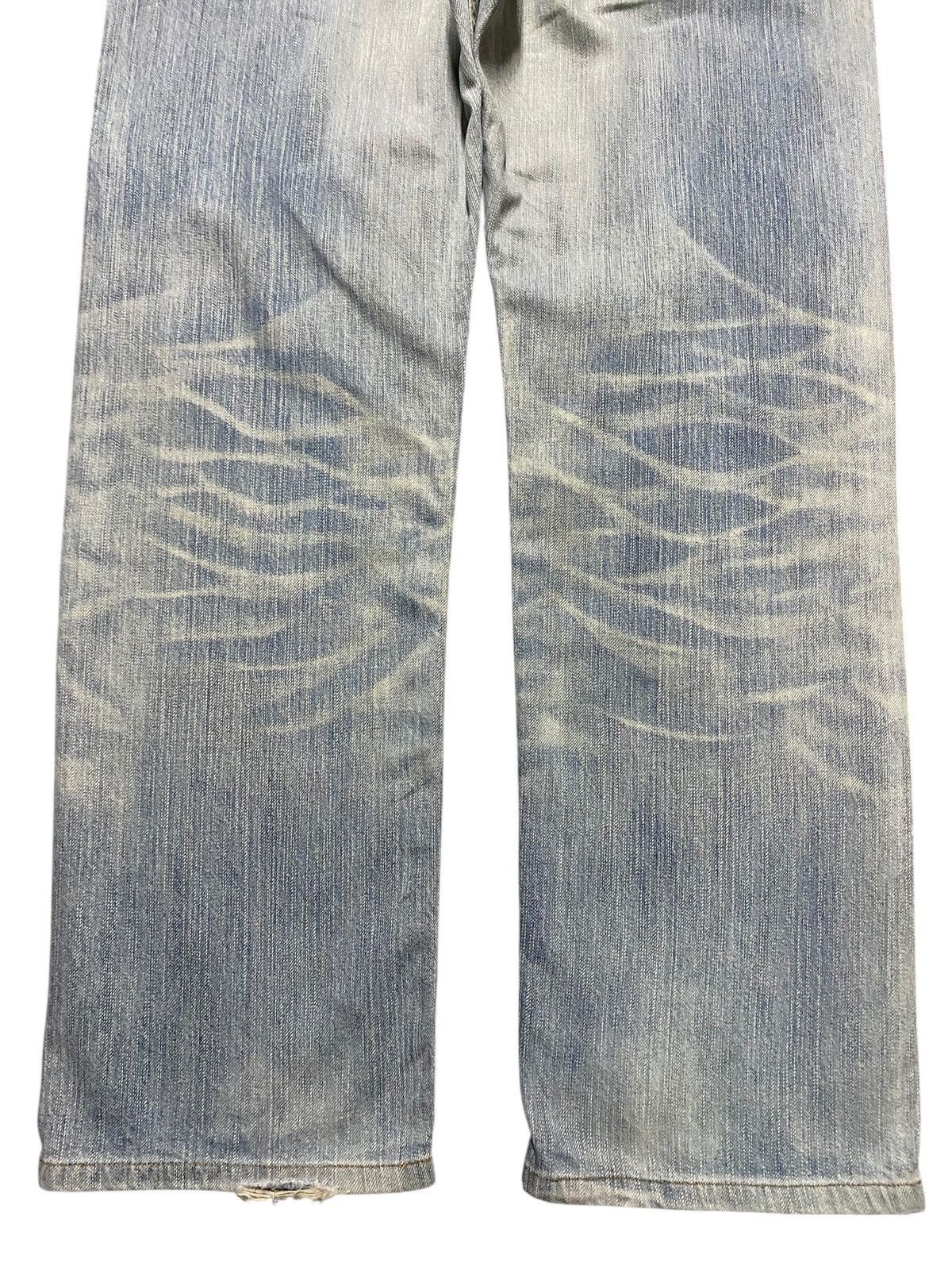 Edwin Vintage Edwin Light Wash Ripped Loose Jeans Size US 32 / EU 48 - 6 Thumbnail