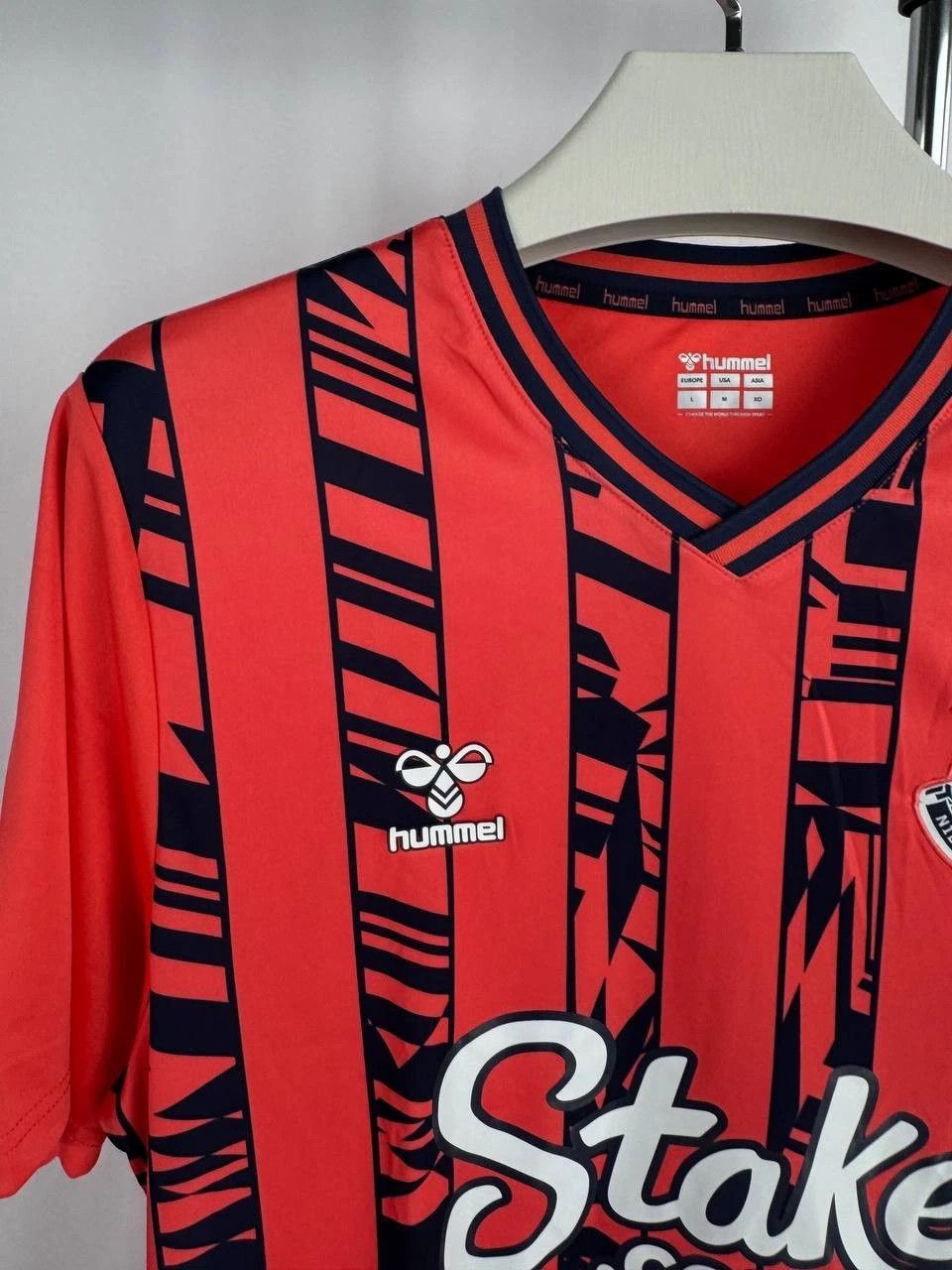 Hummel Everton 23/24 Away Authentic Blank Jersey Pink Hummel Size US M / EU 48-50 / 2 - 8 Thumbnail