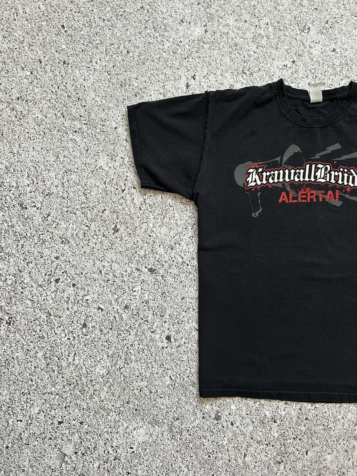 Band Tees × Vintage Krawallbruder Alerta 2019 Rock Band Music T-Shirt Size US L / EU 52-54 / 3 - 2 Thumbnail