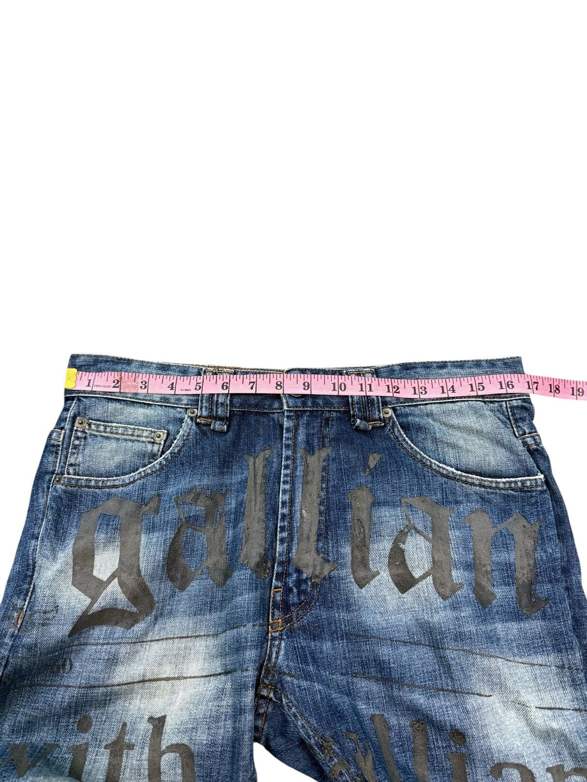 John Galliano GALLIANO PRINTED GRAPHIC DENIM JEANS Size US 32 / EU 48 - 16 Thumbnail