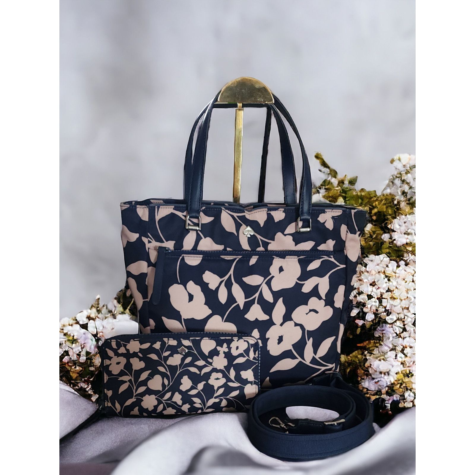 Kate Spade Kate Spade Jae Garden Vine Nylon Satchel & Matching Wallet Size ONE SIZE - 2 Thumbnail