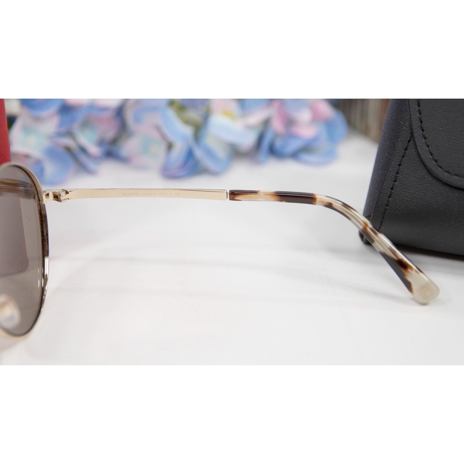 Valentino Valentino VA2036 Gold Tortoise Logo Aviator Metal Sunglasses Size ONE SIZE - 4 Thumbnail