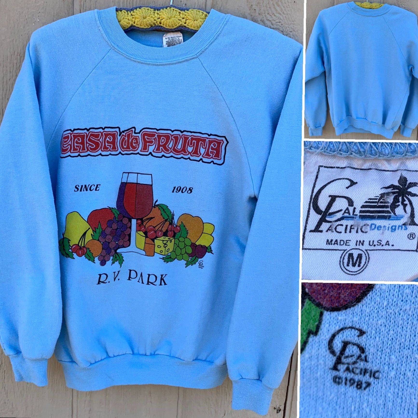 Vintage VINTAGE Casa de Fruta since 1908 RV Park raglan sweatshirt c 1987 80s 1980s M blue unisex adults pullover crew neck long sleeve graphic 80s 1980s Size US M / EU 48-50 / 2 - 2 Thumbnail
