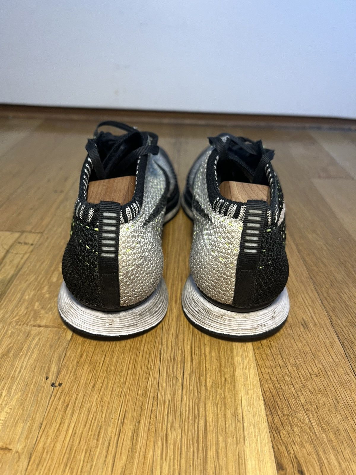 Nike Nike Flyknit Racer Size US 8.5 / EU 41-42 - 4 Thumbnail