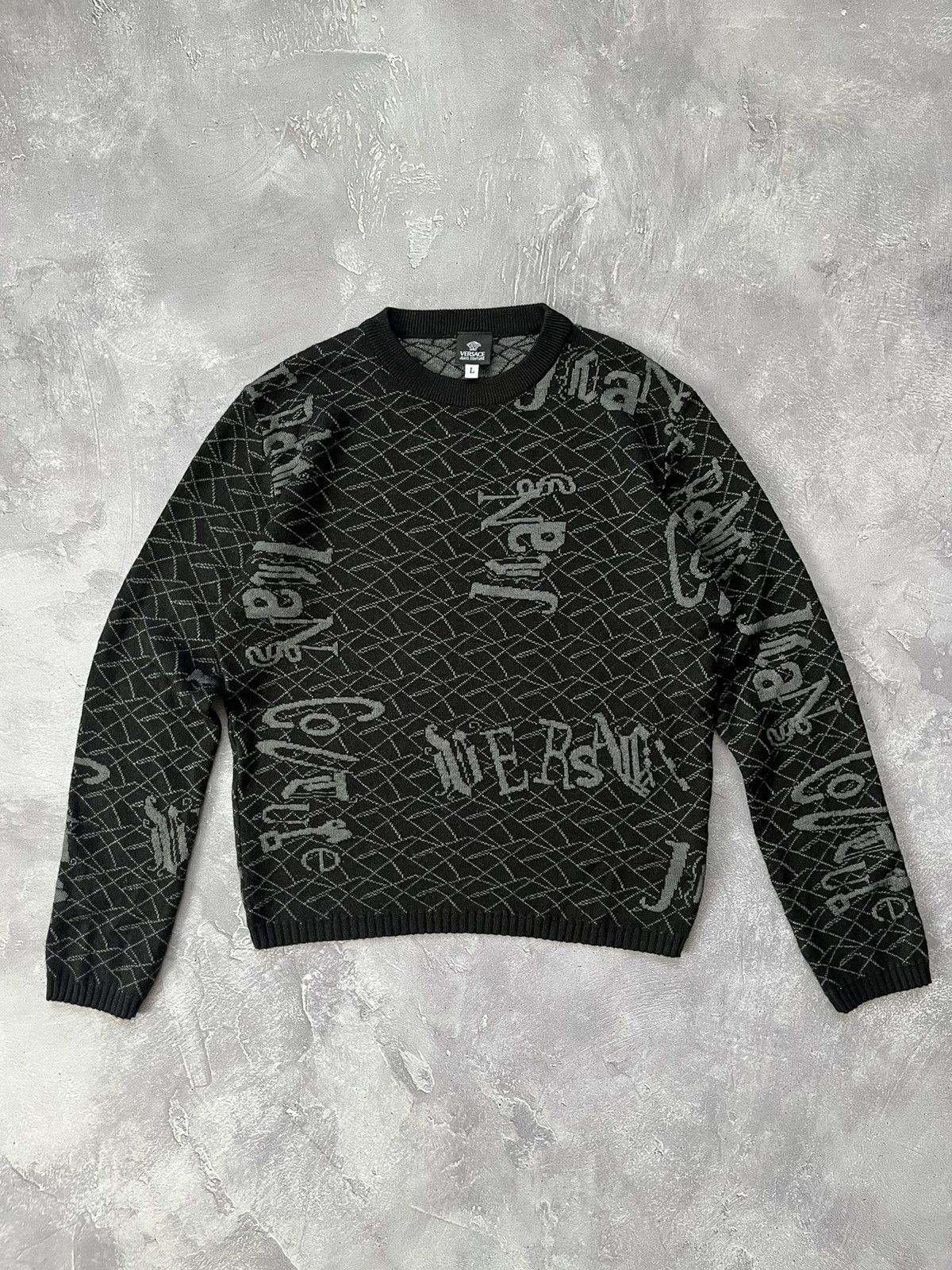 Versace Jeans Couture Vintage Versace Jeans Couture Monogram Multilogo sweater Size L / US 10 / IT 46 - 1 Thumbnail