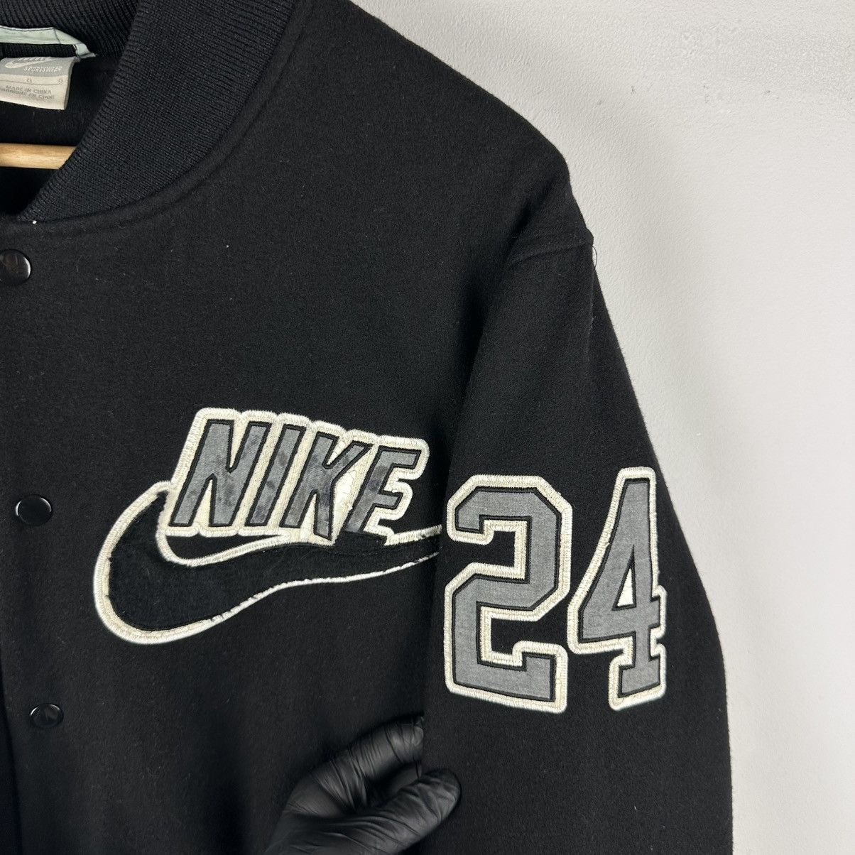 Nike Vintage Nike The Infamous 24 Kobe Bryant Bomber Size US L / EU 52-54 / 3 - 5 Thumbnail