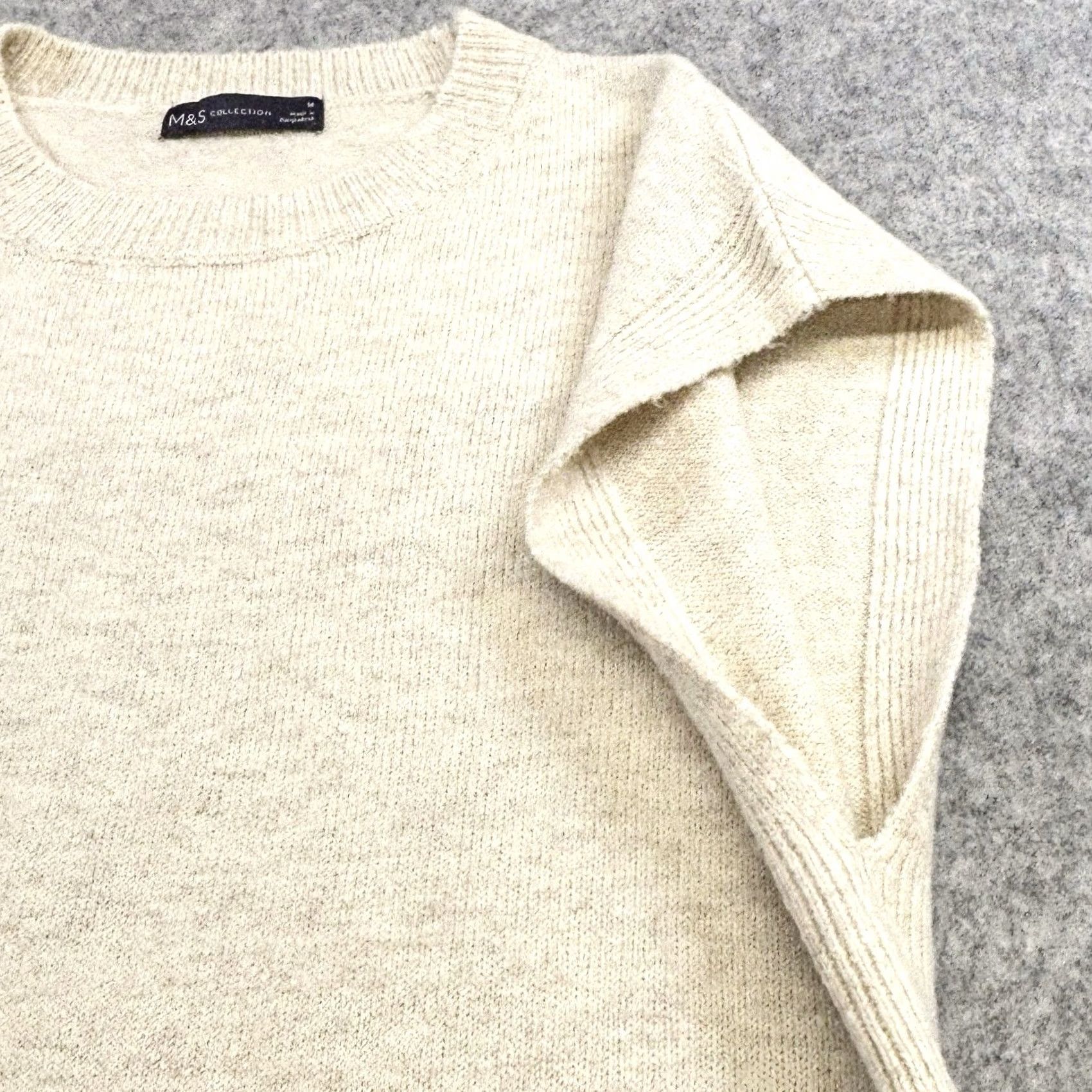 Vintage M&S Collection Vest Jumper Medium Relaxed Oatmeal Women’s Used Size M / US 6-8 / IT 42-44 - 4 Thumbnail