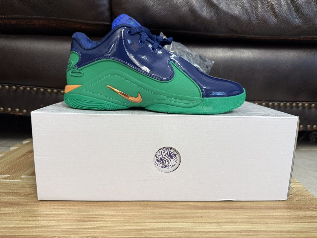 Nike Nike LeBron 22 Skills academy player ExclusiveWith Box Size Size US 10 / EU 43 - 16 Thumbnail