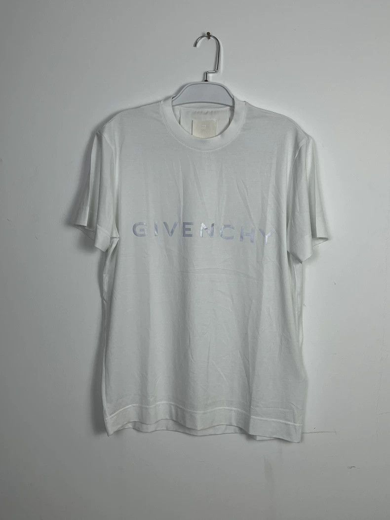 Givenchy White short-sleeve T-shirt size M made in Portu