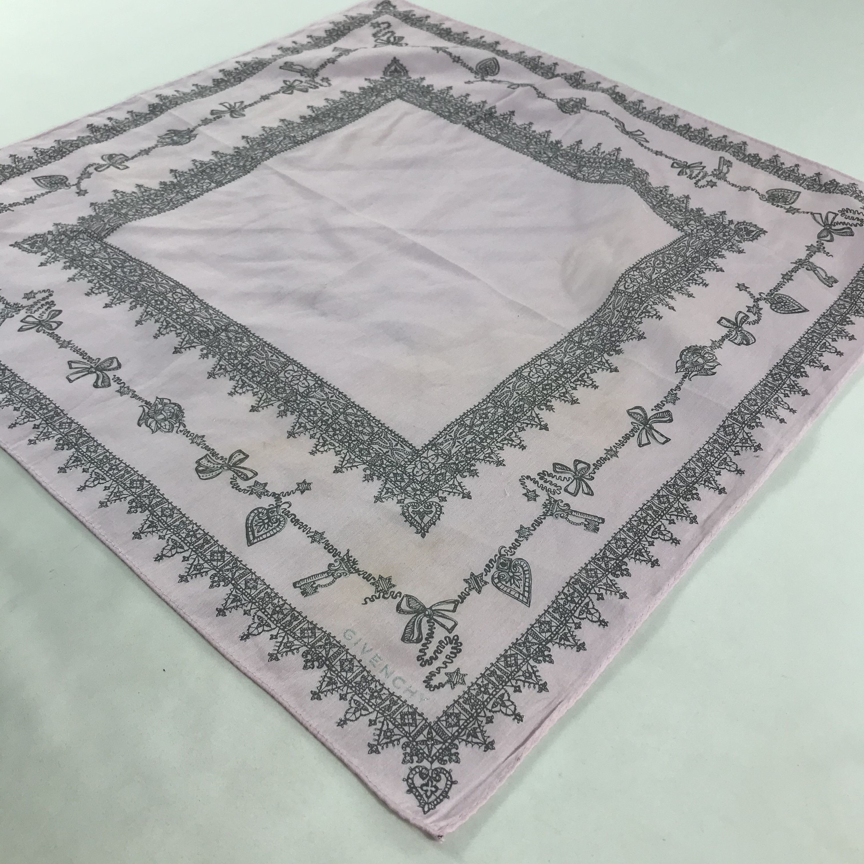 Vintage Vintage Givenchy Bandana / Handkerchief / Neckerchief -S1886 Size ONE SIZE - 2 Thumbnail