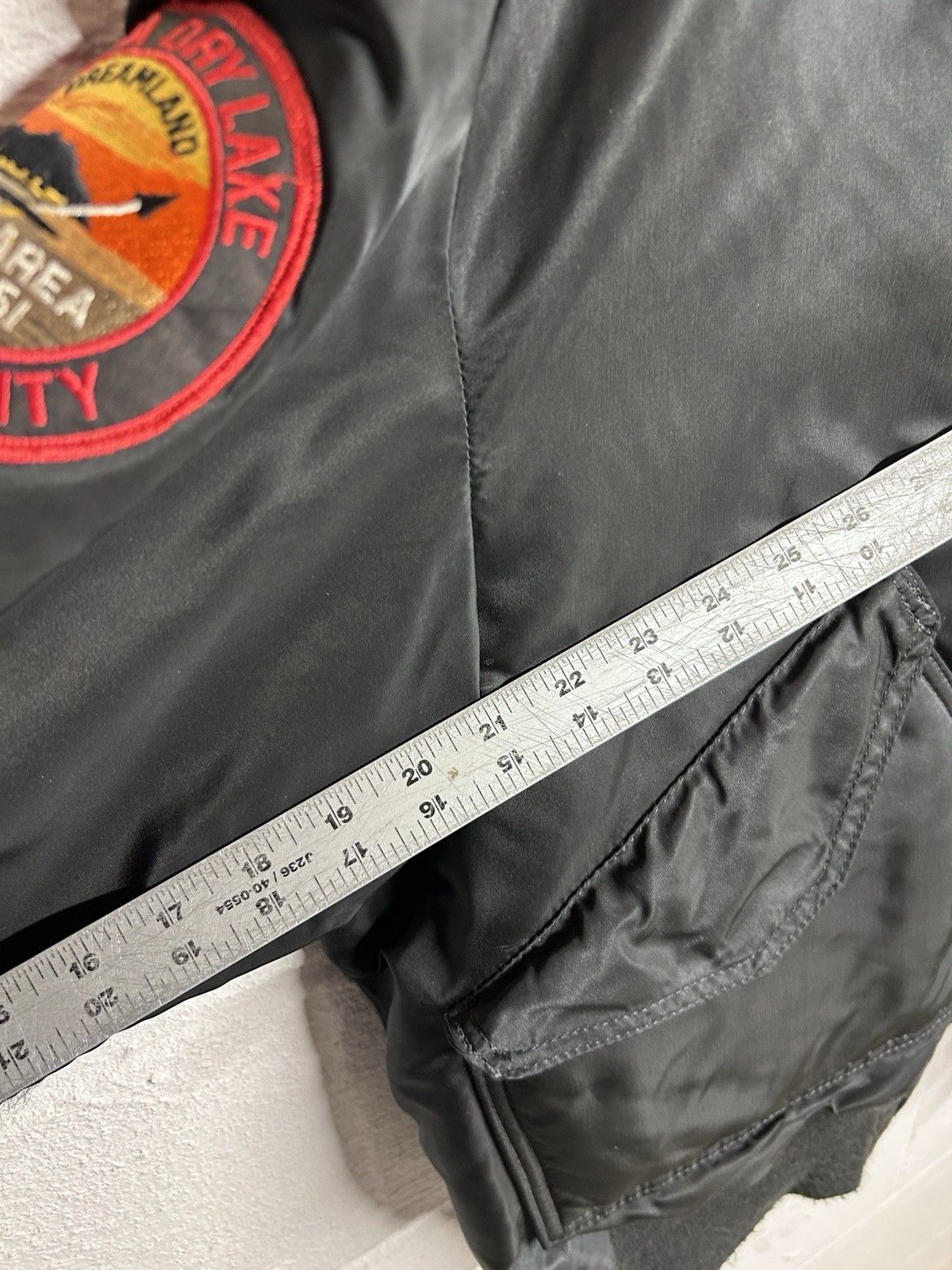 Alpha Industries VTG 1995 Independence Day 4 Movie Visual Effects Crew Jacket Size US XL / EU 56 / 4 - 11 Thumbnail