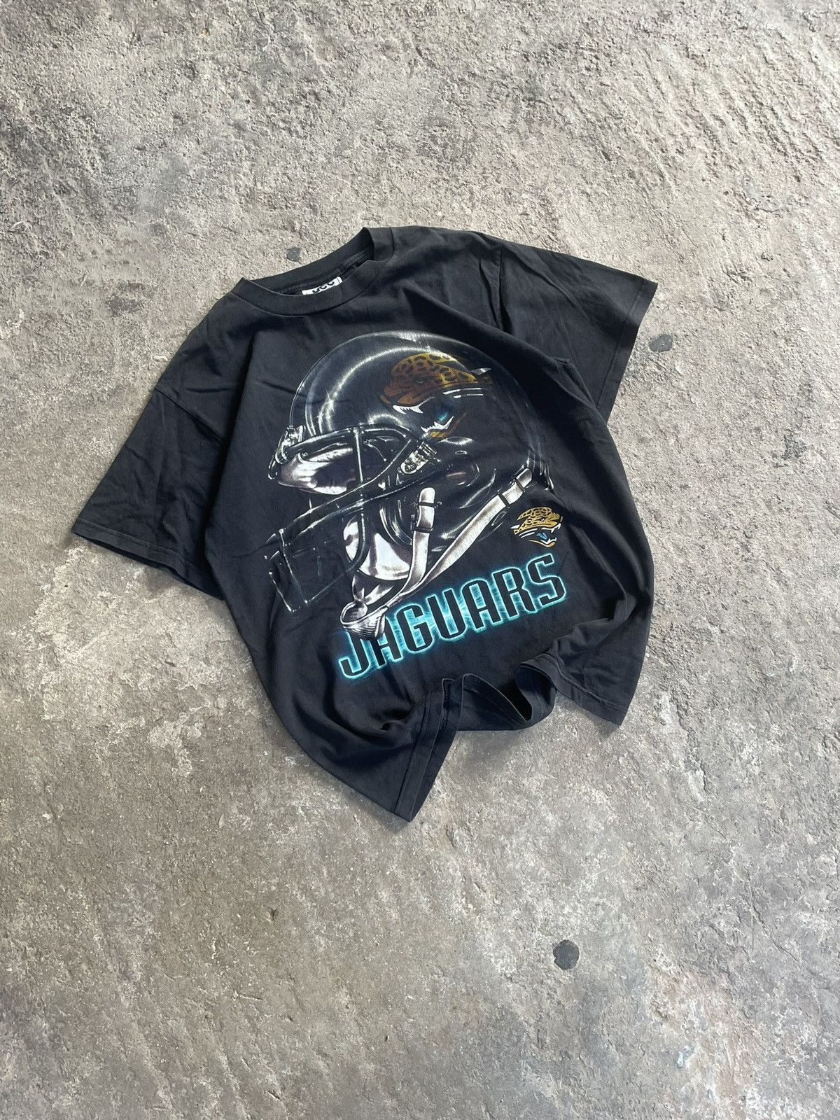 NFL Vintage Jacksonville Jaguars NFL tee Size US M / EU 48-50 / 2 - 3 Thumbnail