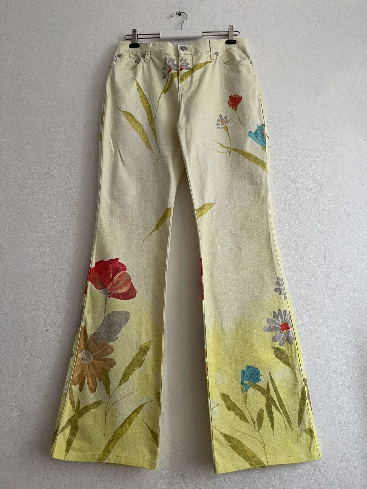 Just Cavalli Just Cavalli Vintage Floral Print Flare Jeans Size 30" / US 8 / IT 44 - 1 Thumbnail