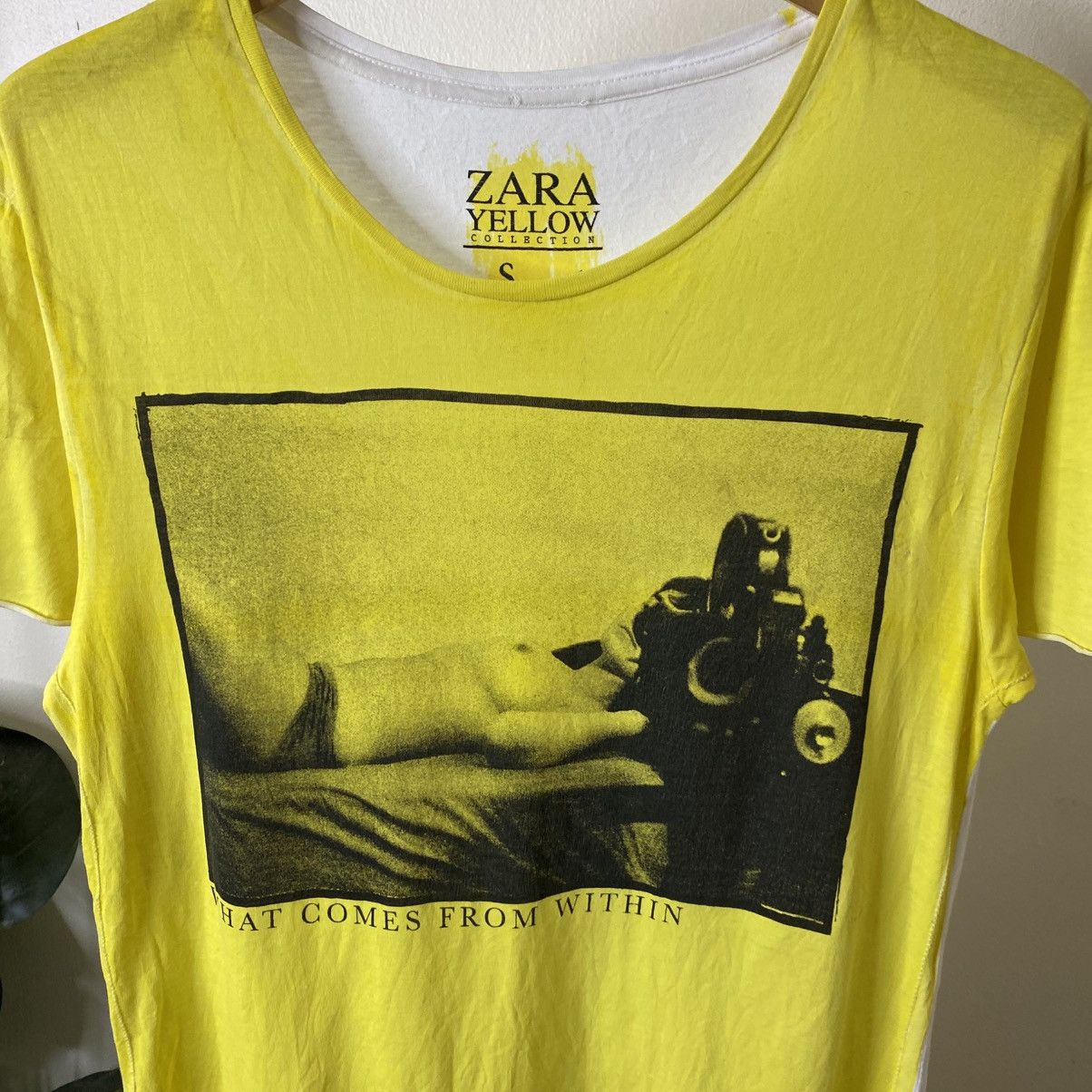 Zara Zara Yellow Collection Sexy Nude Graphic Hysterics Glamour Size US S / EU 44-46 / 1 - 2 Thumbnail