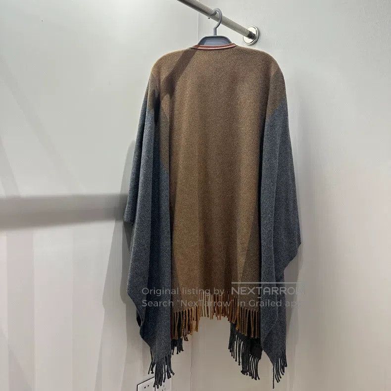 Hermes Hermes Contrast Color Fringe Wool Shawl Cape Size ONE SIZE - 2 Thumbnail