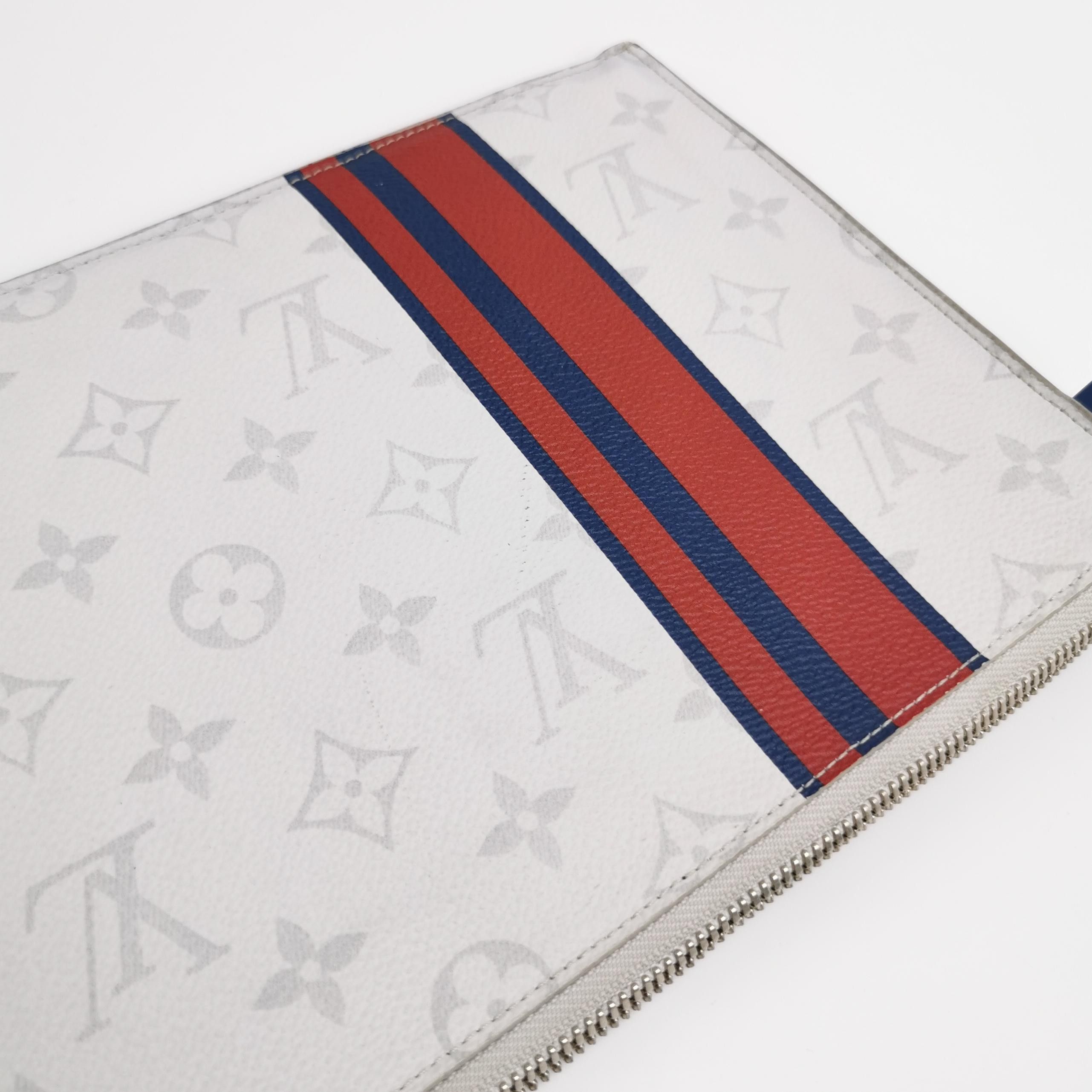 Louis Vuitton Louis Vuitton (LV) Monogram Print Clutch -y2506 Size ONE SIZE - 7 Thumbnail