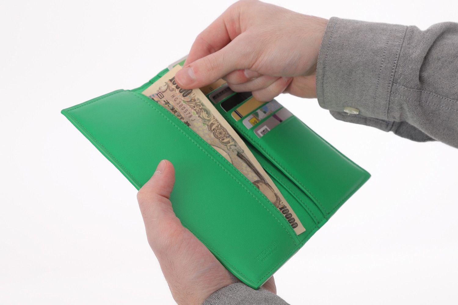 Bottega Veneta o1n1vont1124 Size: OS / Card Case in Green Size ONE SIZE - 4 Thumbnail