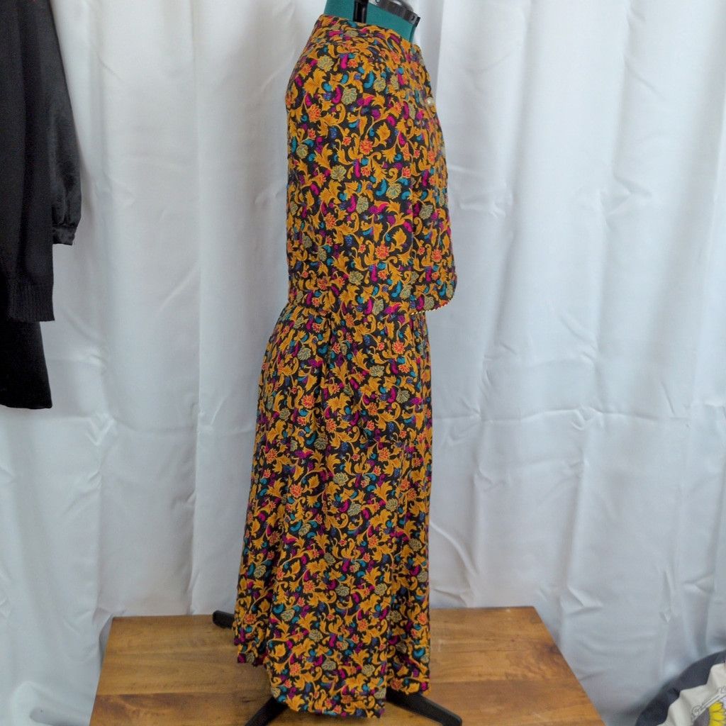 Vintage Vintage USA Made Rayon Skirt and Quilted Jacket Set 9/10 Size M / US 6-8 / IT 42-44 - 3 Thumbnail