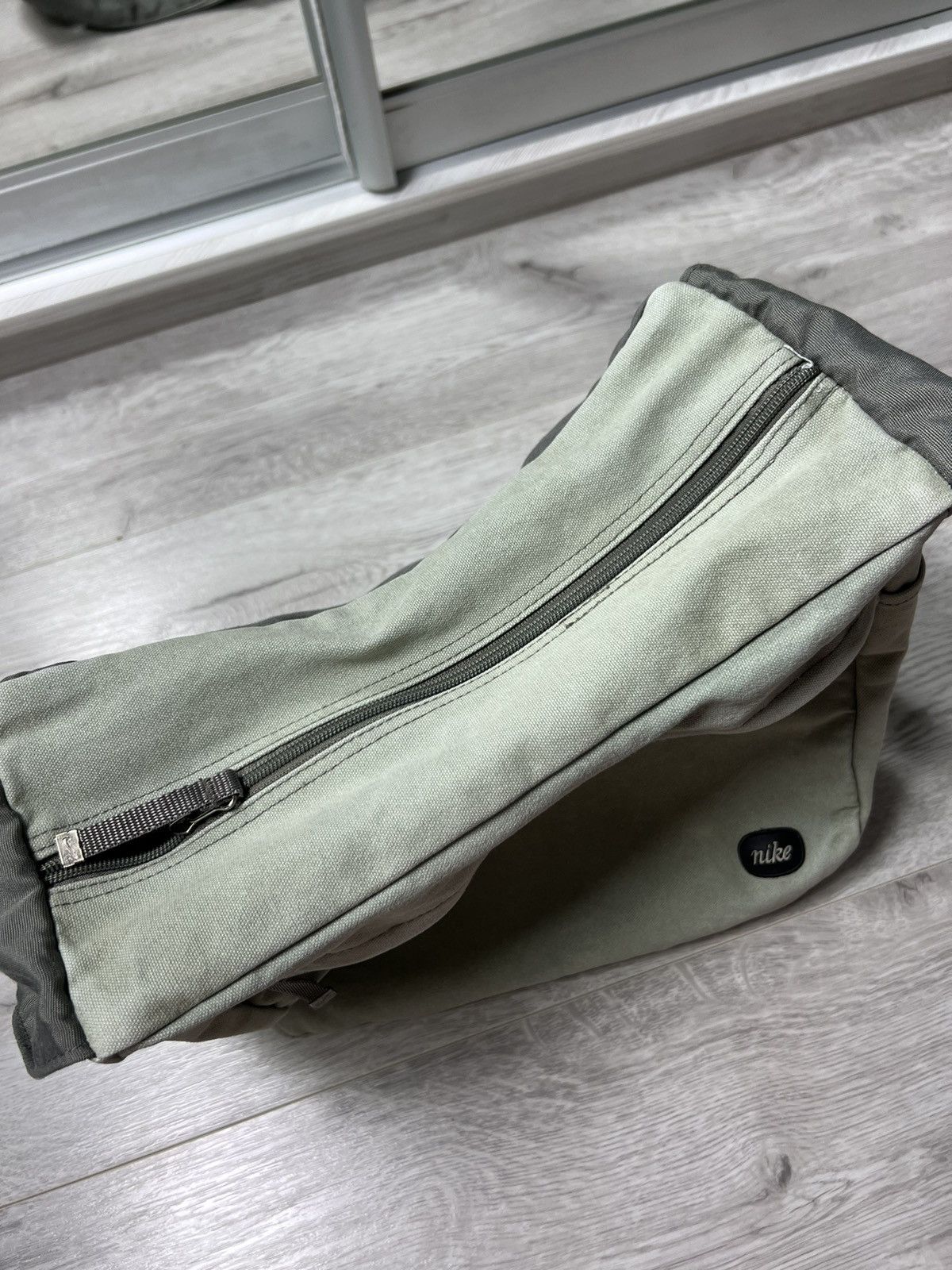 Nike Vintage Nike Trademark 978-952 Messenger Bag Logo Size ONE SIZE - 8 Thumbnail