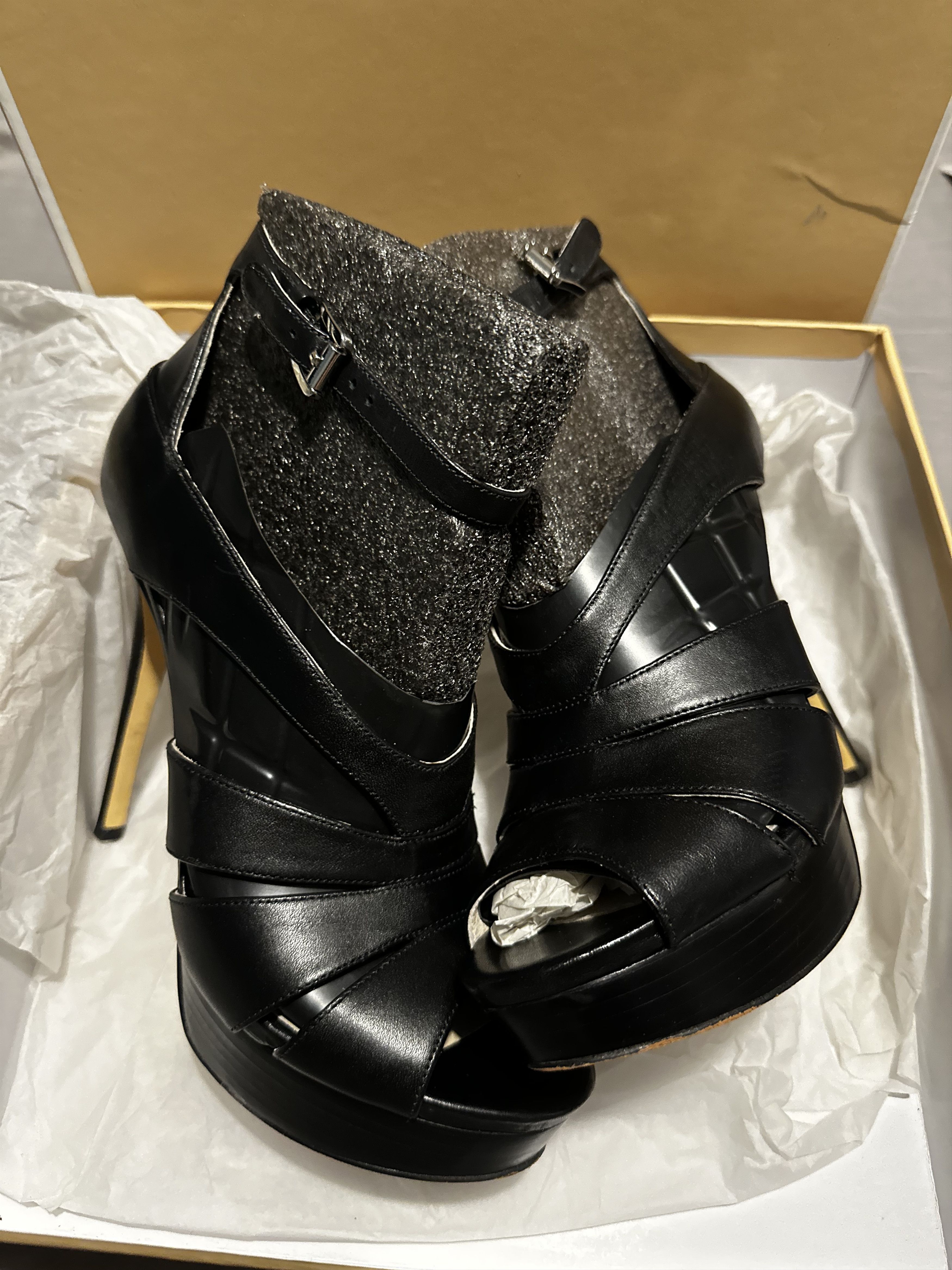Michael Kors Michael Kors Leighton Ankle Strap heels Size US 8.5 / IT 38.5 - 2 Thumbnail