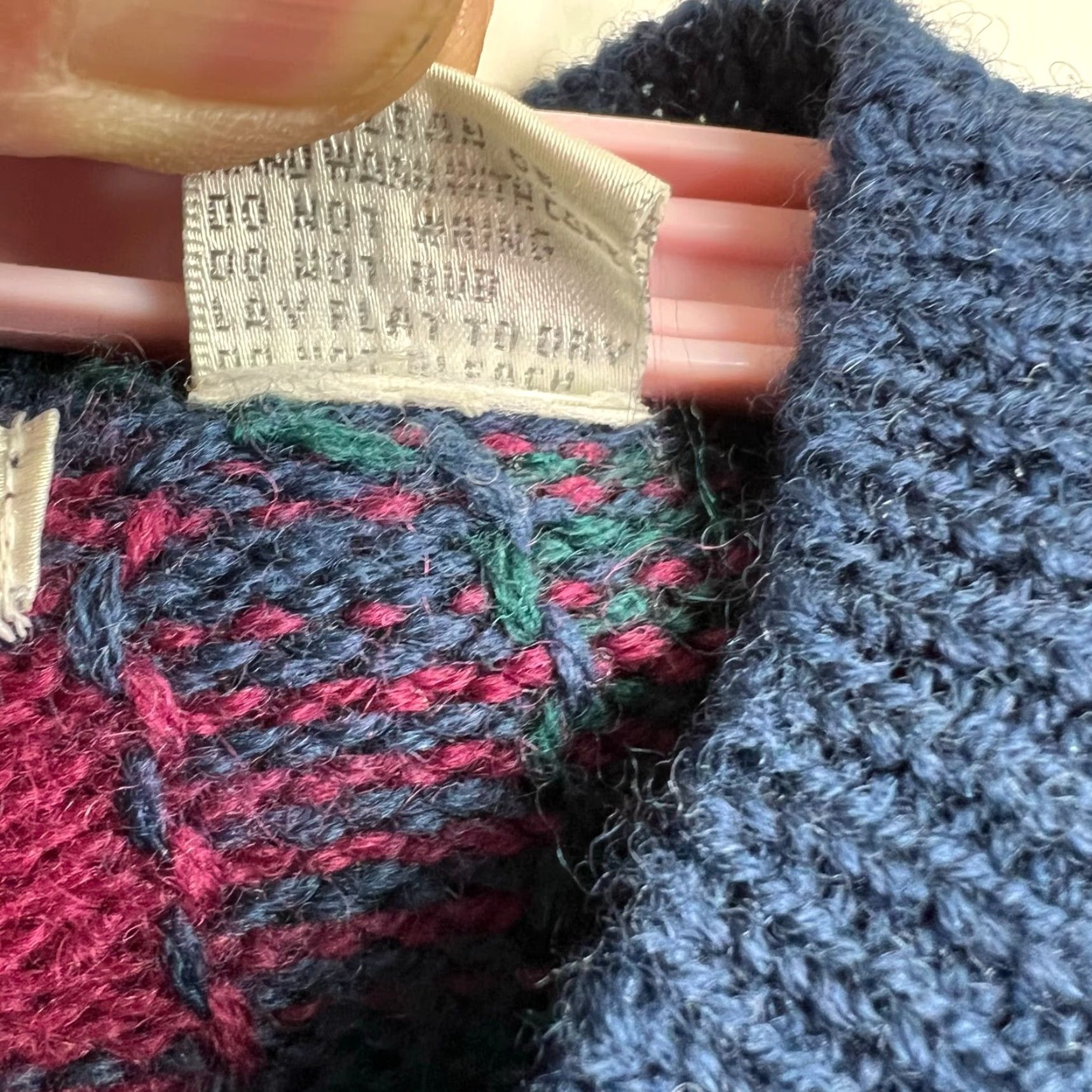 Jos. A. Bank Jos A Banks Cardigan Button Plaid Wool Sweater Womens Size S Blue Maroon Pockets Size S / US 4 / IT 40 - 7 Thumbnail