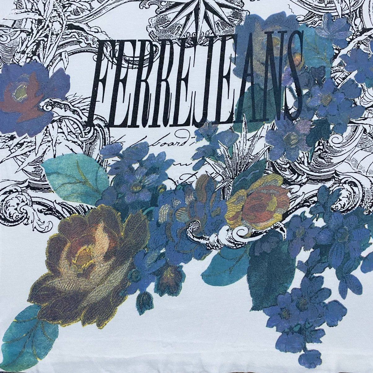 Vintage Rare‼️🔥Vintage Ferre Jeans Over Print Flower T-Shirt Size US M / EU 48-50 / 2 - 6 Thumbnail