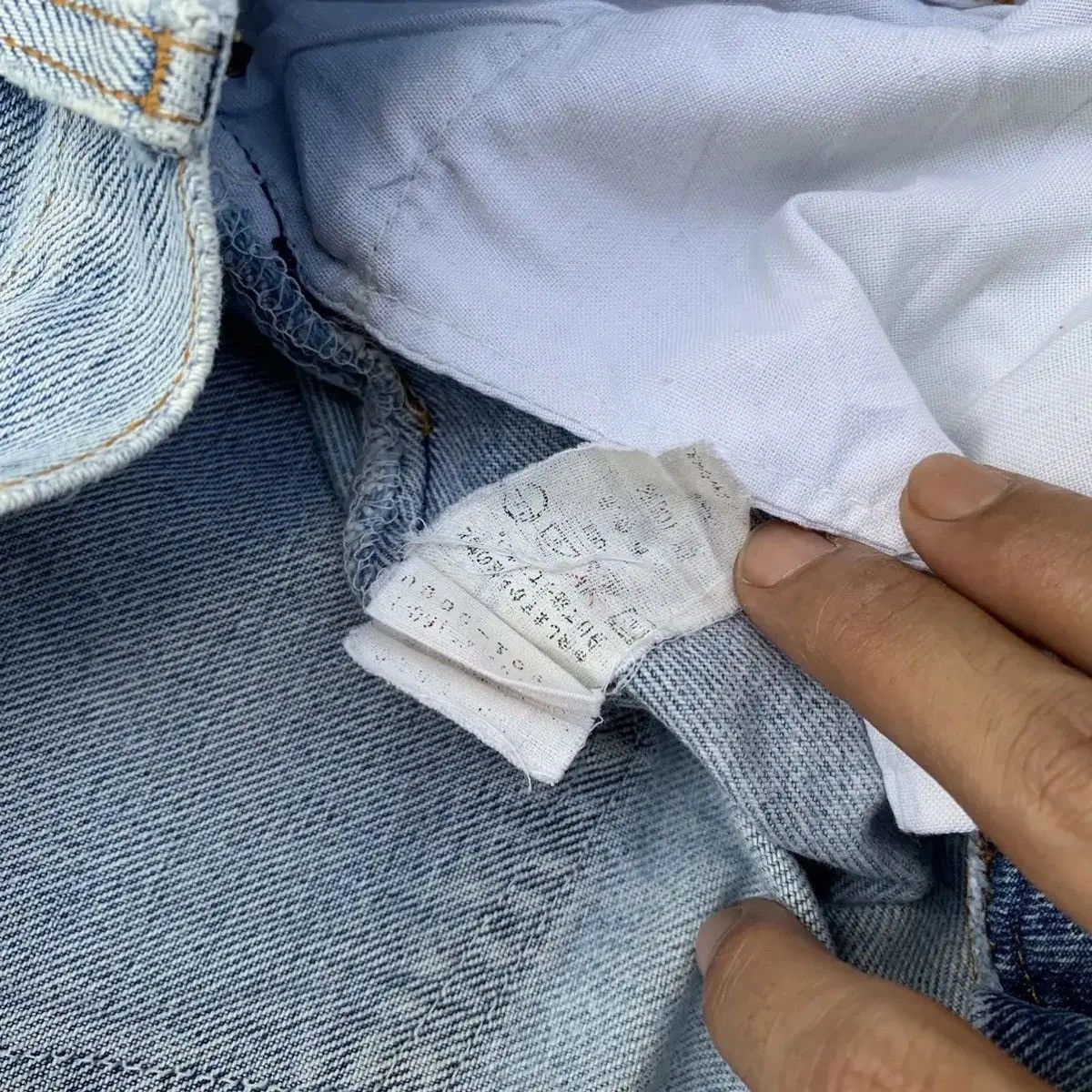 Levi's Ripped Levi’s 501 Jeans Light Wash Levis Denim Pants Size US 27 - 9 Thumbnail