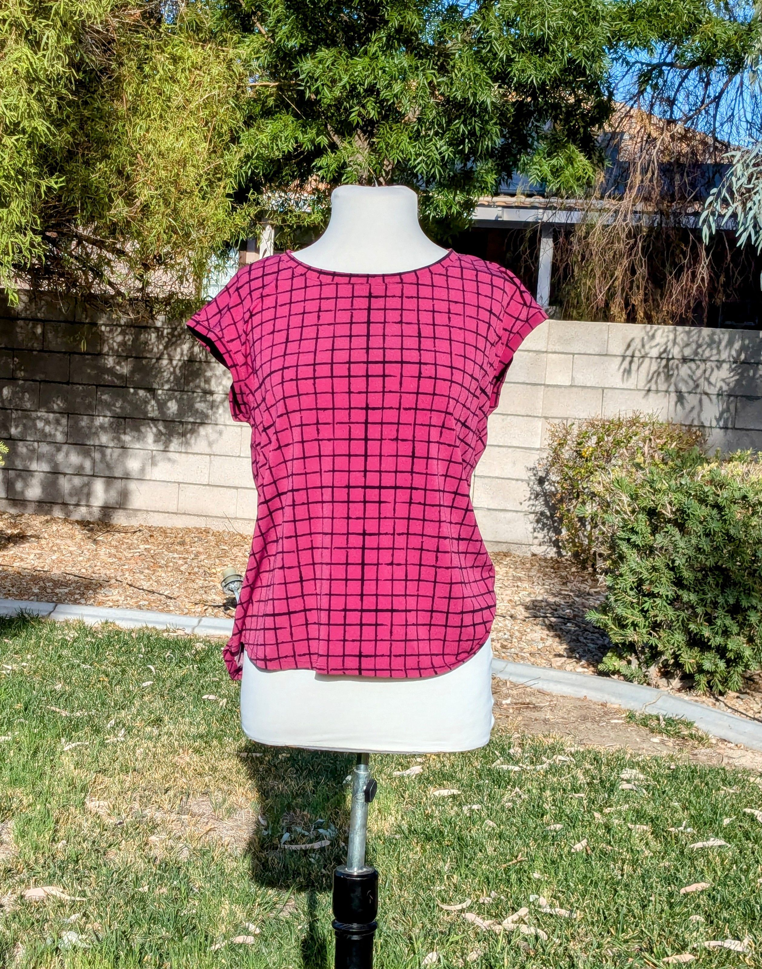 Designer Elle Crosshatch Check Design Pullover Sleeveless Top EUC Size S / US 4 / IT 40 - 1 Thumbnail