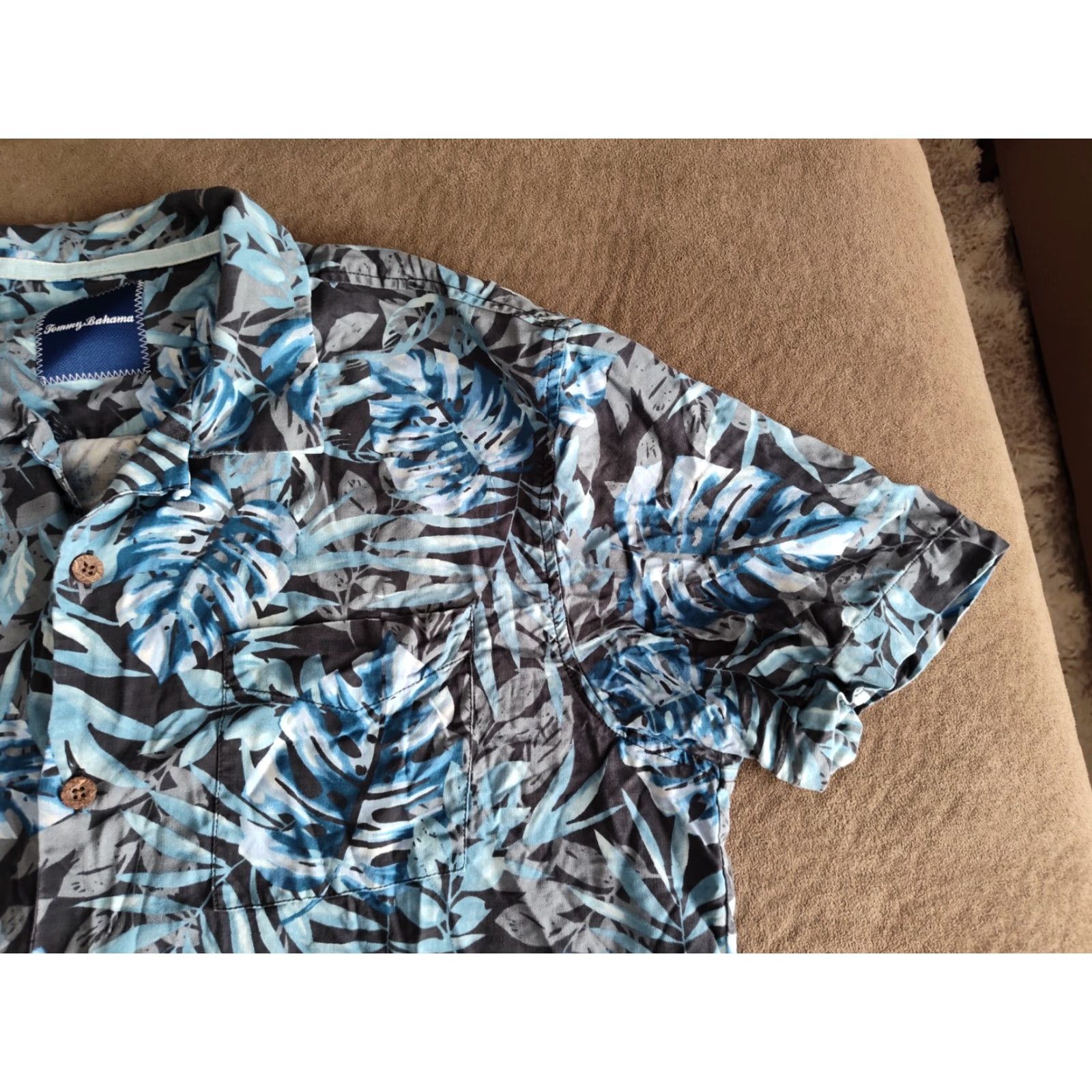 Tommy Bahama Tommy Bahama Hawaiian Camp Shirt, Black Blue Floral, Adult Large, Silk, Short Sleeve, Mens Size US L / EU 52-54 / 3 - 6 Thumbnail