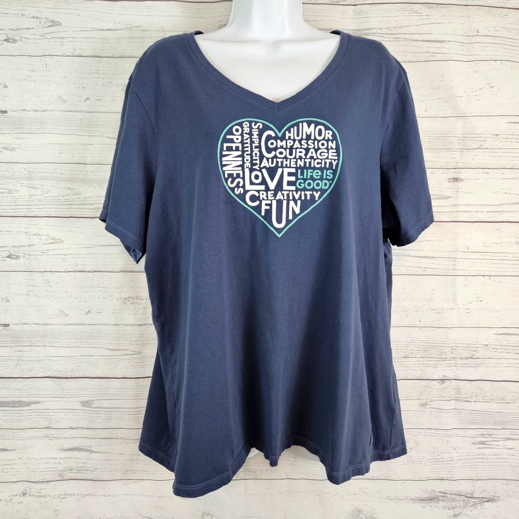 Life is Good Life is Good Womens Crusher Tee Sz 3XL Blue Heart Short Sleeve Cotton Shirt Womens 3XL Blue Heart Casual Vintage? Size 40" / US 18 - 2 Thumbnail