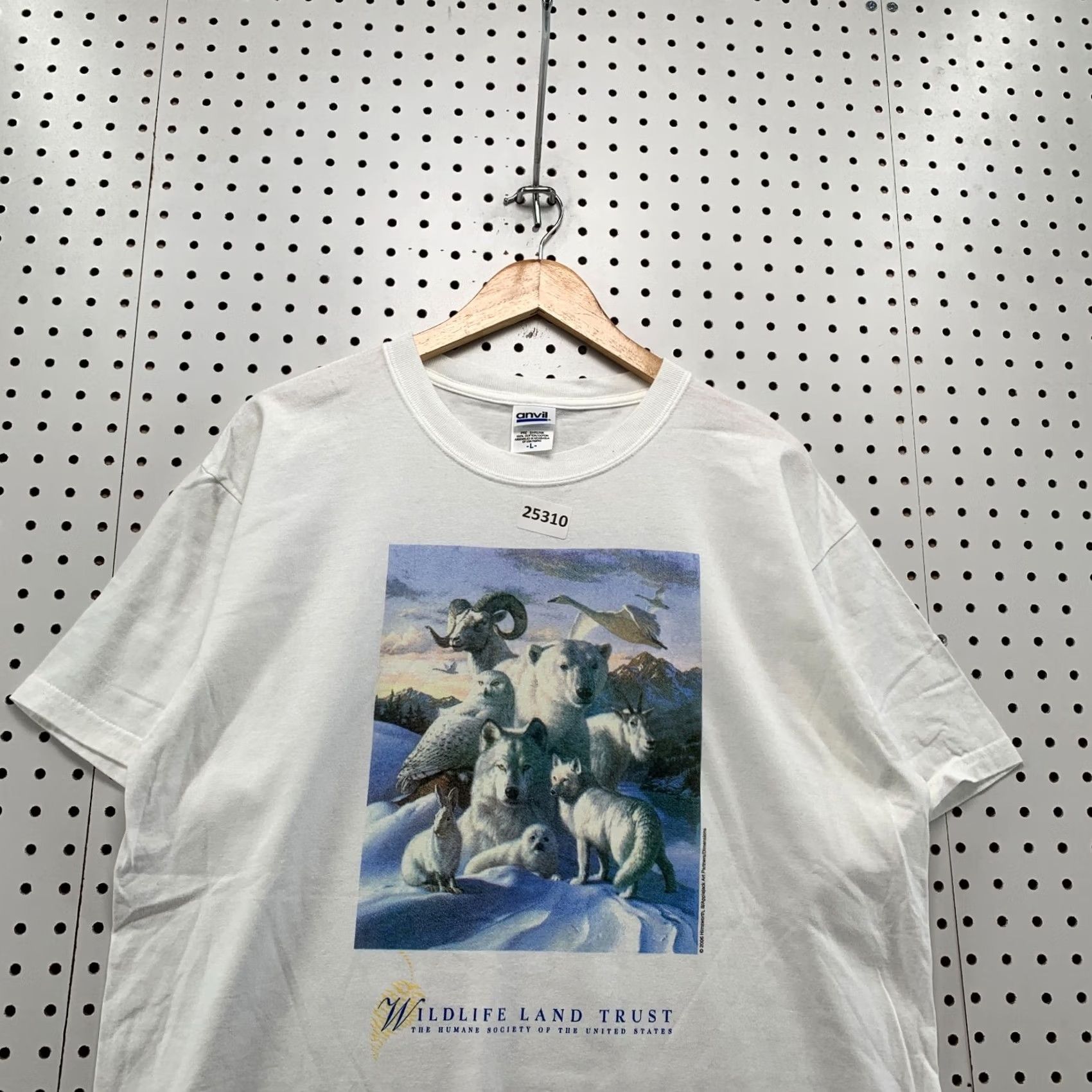 Anvil VINTAGE Nature Animal Shirt White Wolves Wild Life Land Trust Tee Large Unisex Adults Size US L / EU 52-54 / 3 - 5 Thumbnail
