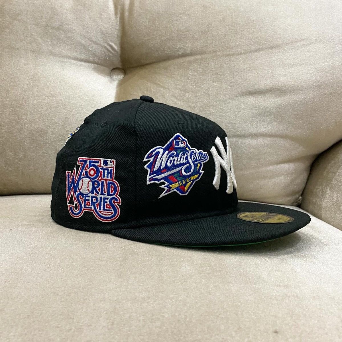 New Era VTG NEW ERA NY 75th WORLD SERIES, 77 96 98 00 09 SNAPBACK Size ONE SIZE - 4 Thumbnail