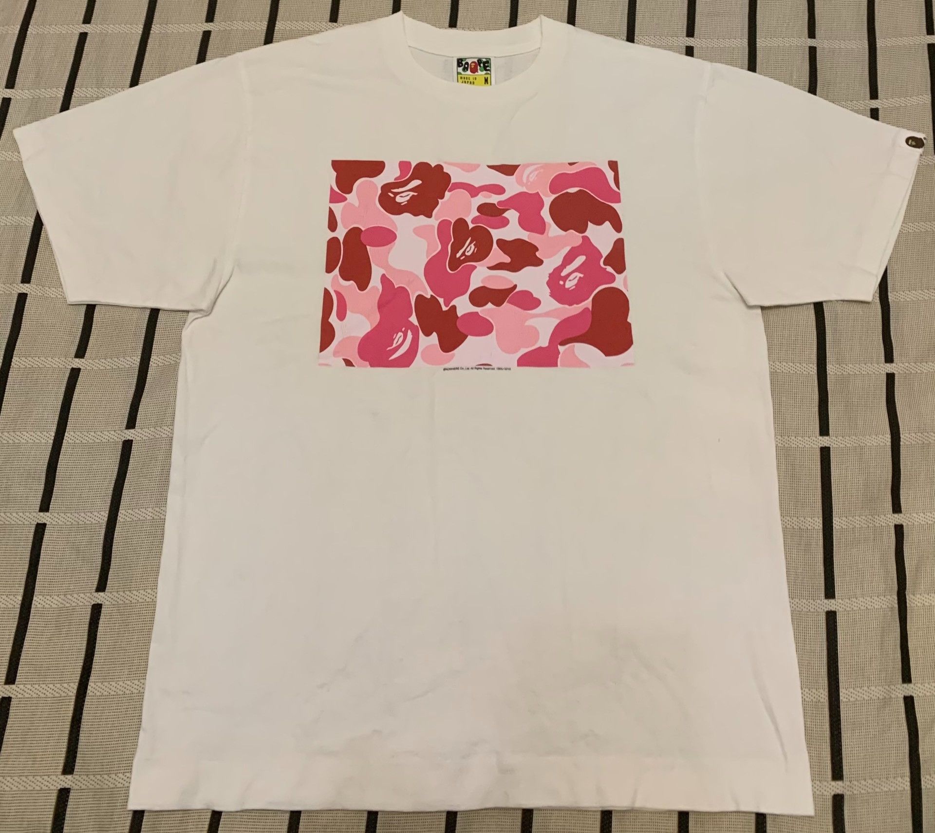 Bape Bape Camo Pink T-Shirt M Men Size US M / EU 48-50 / 2 - 1 Thumbnail
