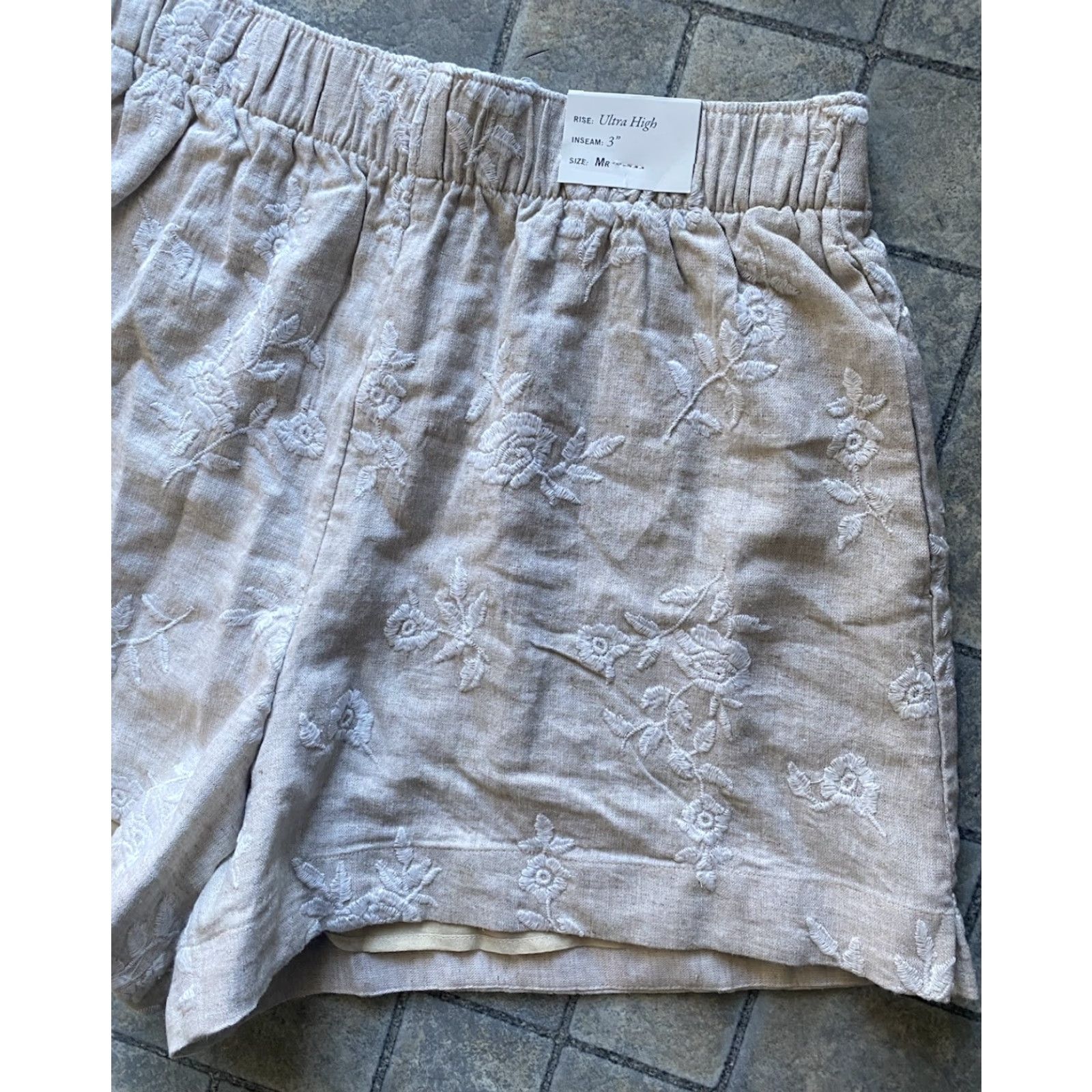 Abercrombie & Fitch Abercrombie & Fitch Ultra High Rise Shorts Women M Floral Embroidery Multicolor Size 32" / US 10 / IT 46 - 3 Thumbnail