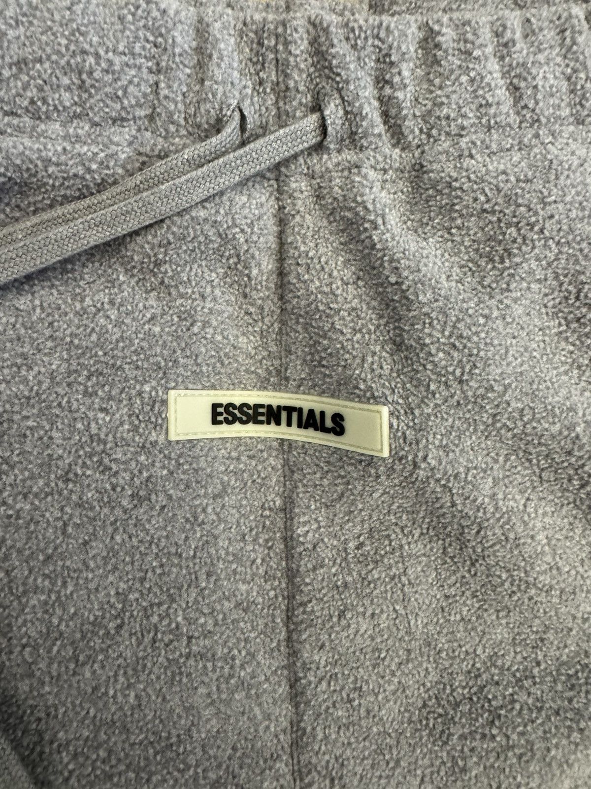 Essentials FOG Essentials Grey Polar Fleece Shorts Size US 34 / EU 50 - 3 Thumbnail