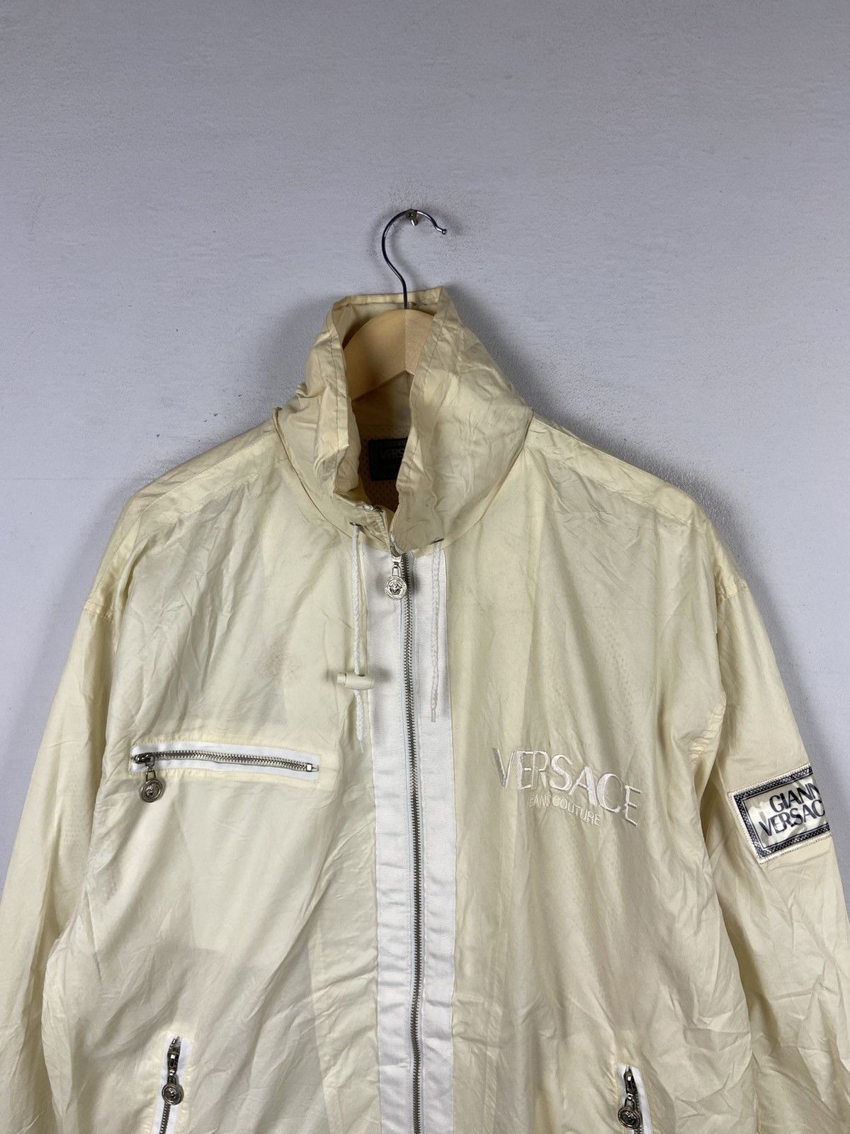 Vintage VINTAGE VERSACE WINDBREAKER BIG LOGO Size US L / EU 52-54 / 3 - 5 Thumbnail